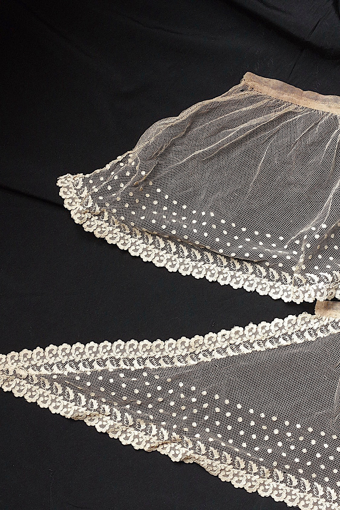 アンティークレース dentelle  antique アンティークレース 装飾レース .FR a l'epoque