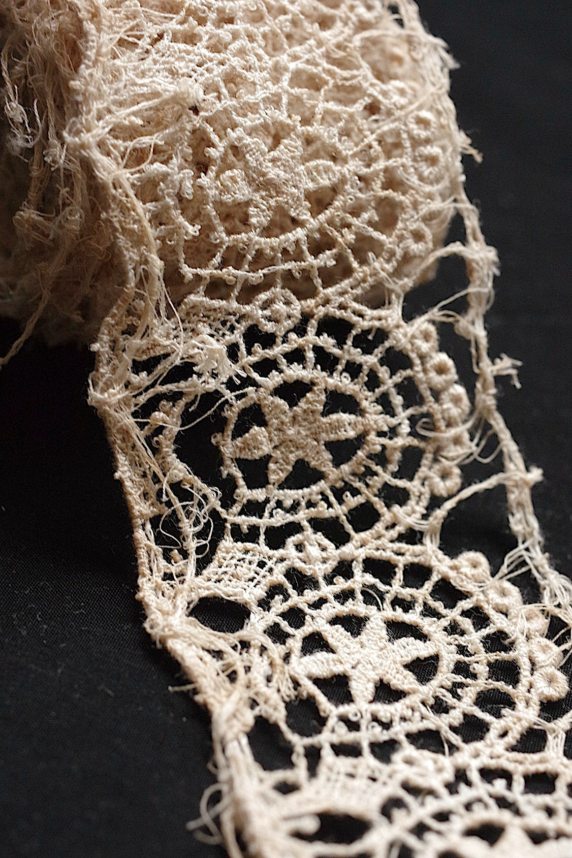 アンティークレース dentelle  antique アンティークレース 464cm .FR a l'epoque