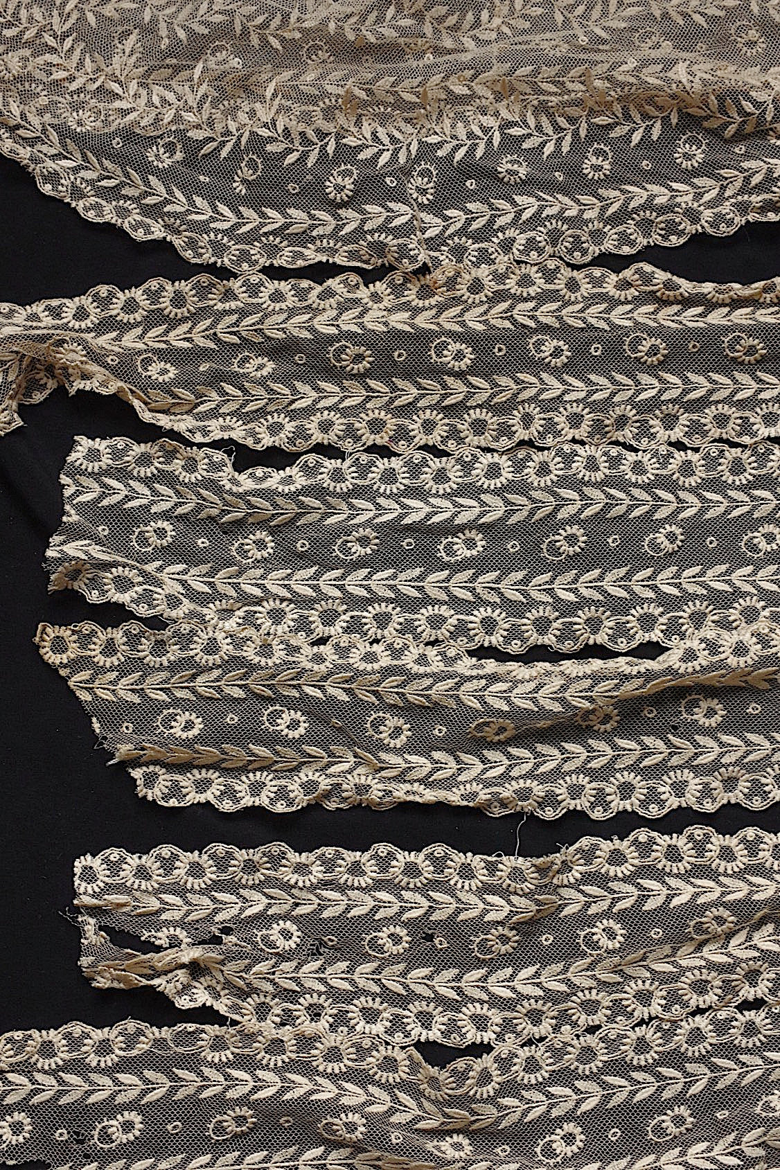 アンティークレース dentelle antique アンティークレース ハギレ 素材用 .FR a l'epoque