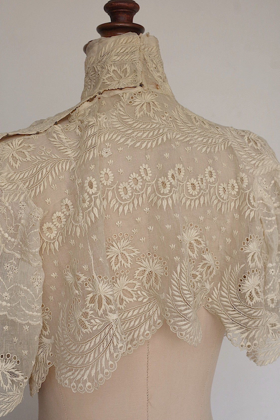 アンティークレース dentelle antique アンティークレース 刺繍ケープ .FR a l'epoque