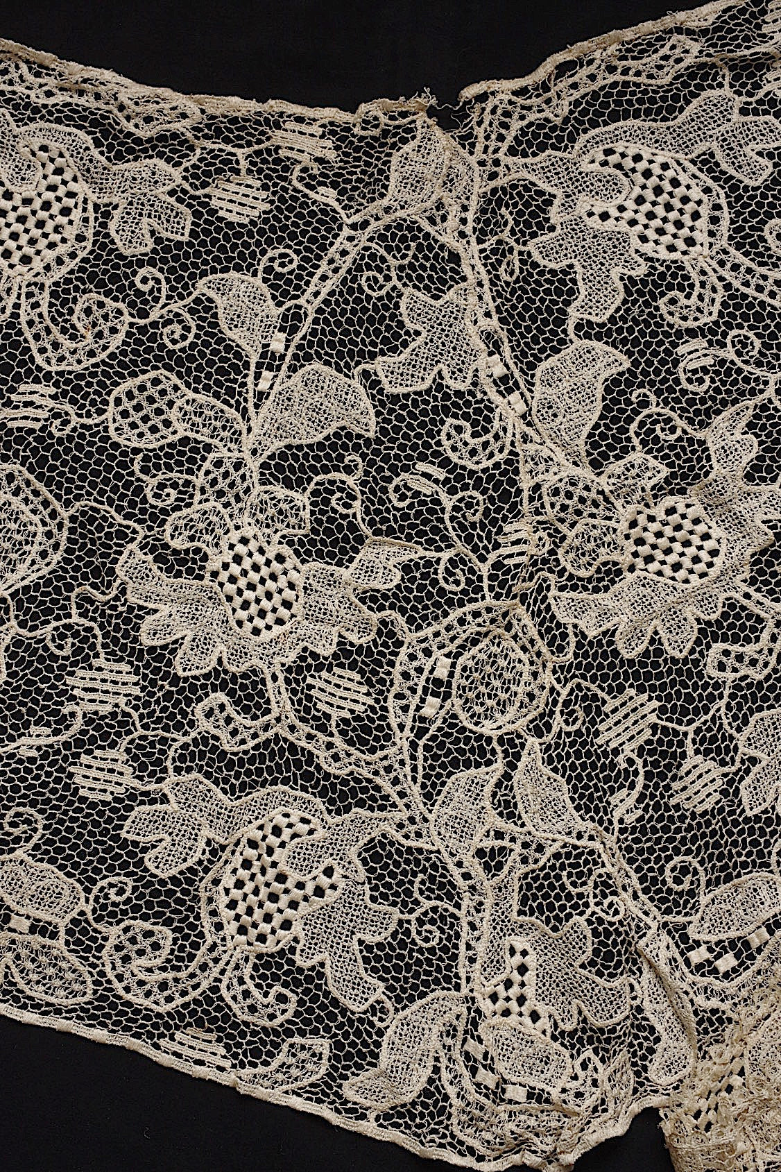 アンティークレース dentelle antique アンティークレース 回収品 レース生地 .FR a l'epoque