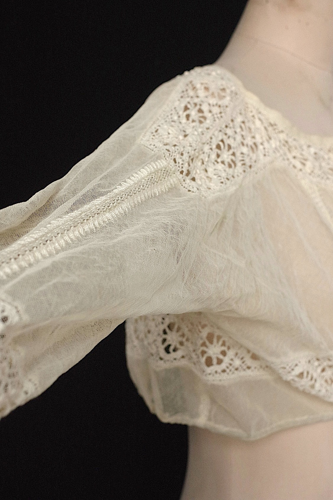 アンティーク古着 cosage antique アンティークレース petit top チュール .FR a l'epoque