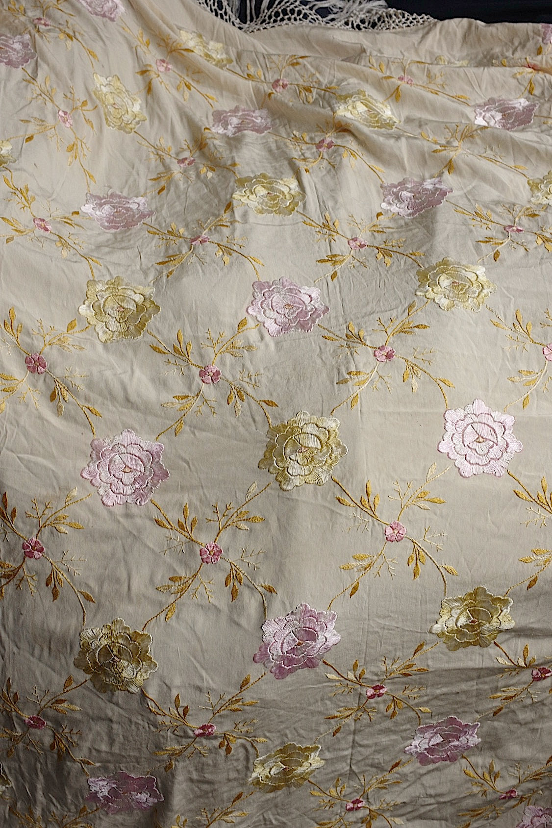 アンティークショール châle antique アンティーク刺繍 ショール1 .FR a l'epoque