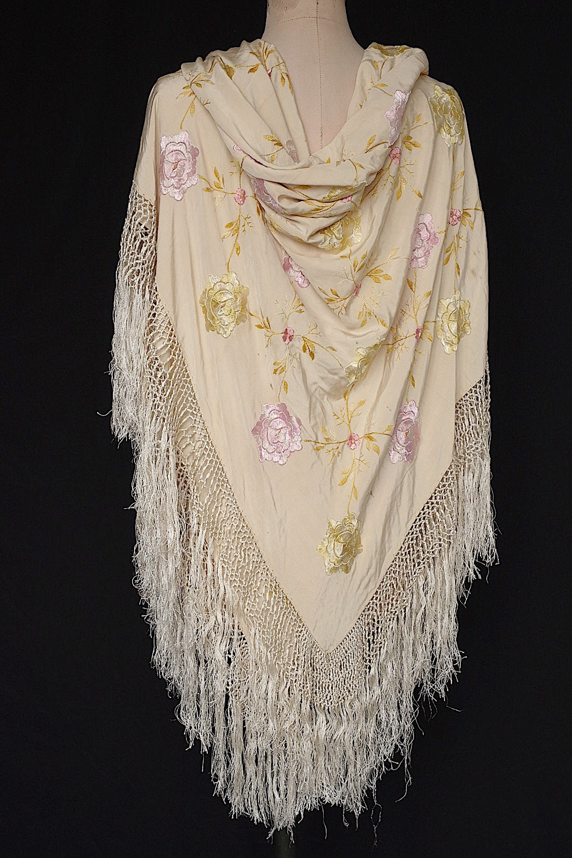 アンティークショール châle antique アンティーク刺繍 ショール1 .FR a l'epoque