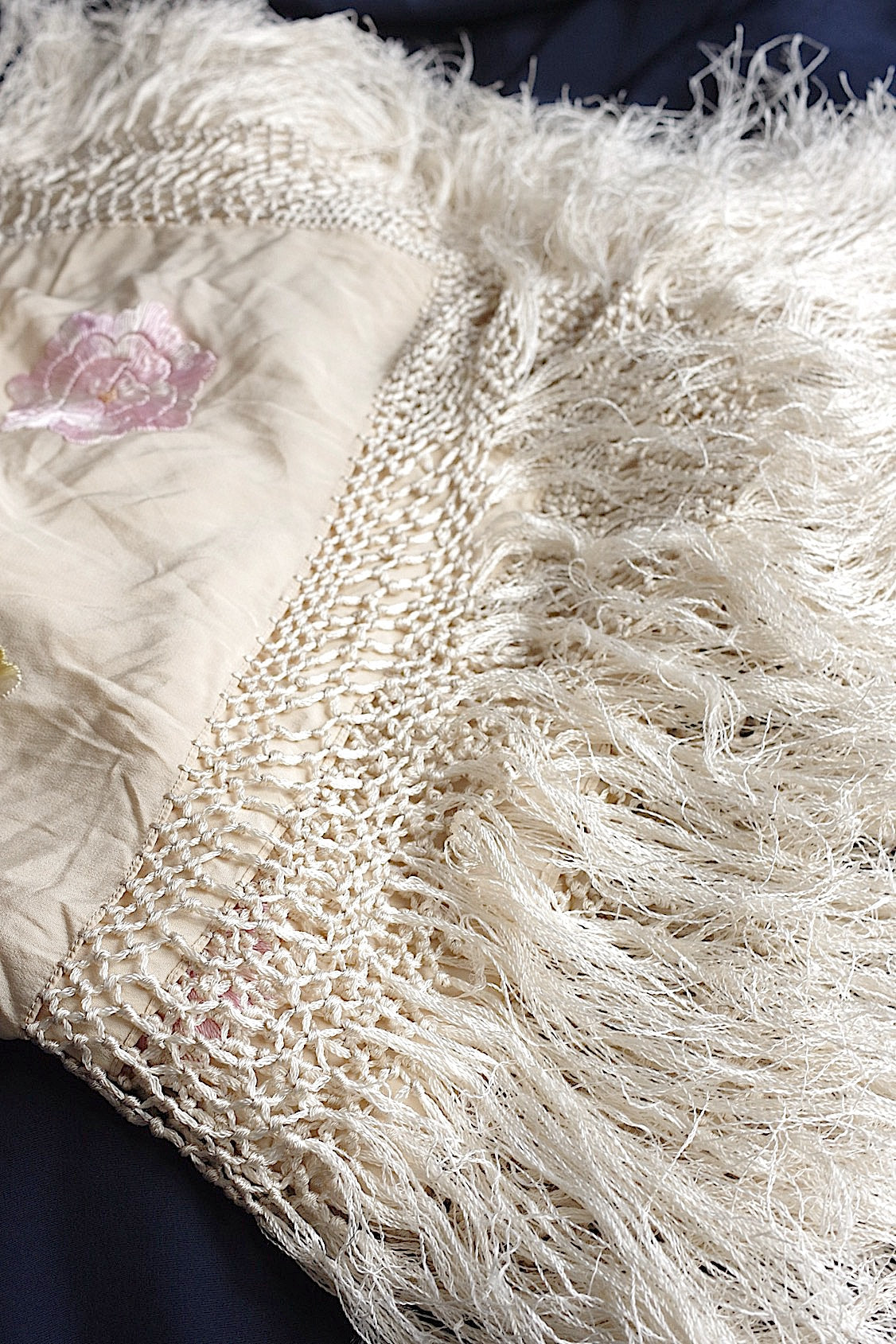 アンティークショール châle antique アンティーク刺繍 ショール1 .FR a l'epoque