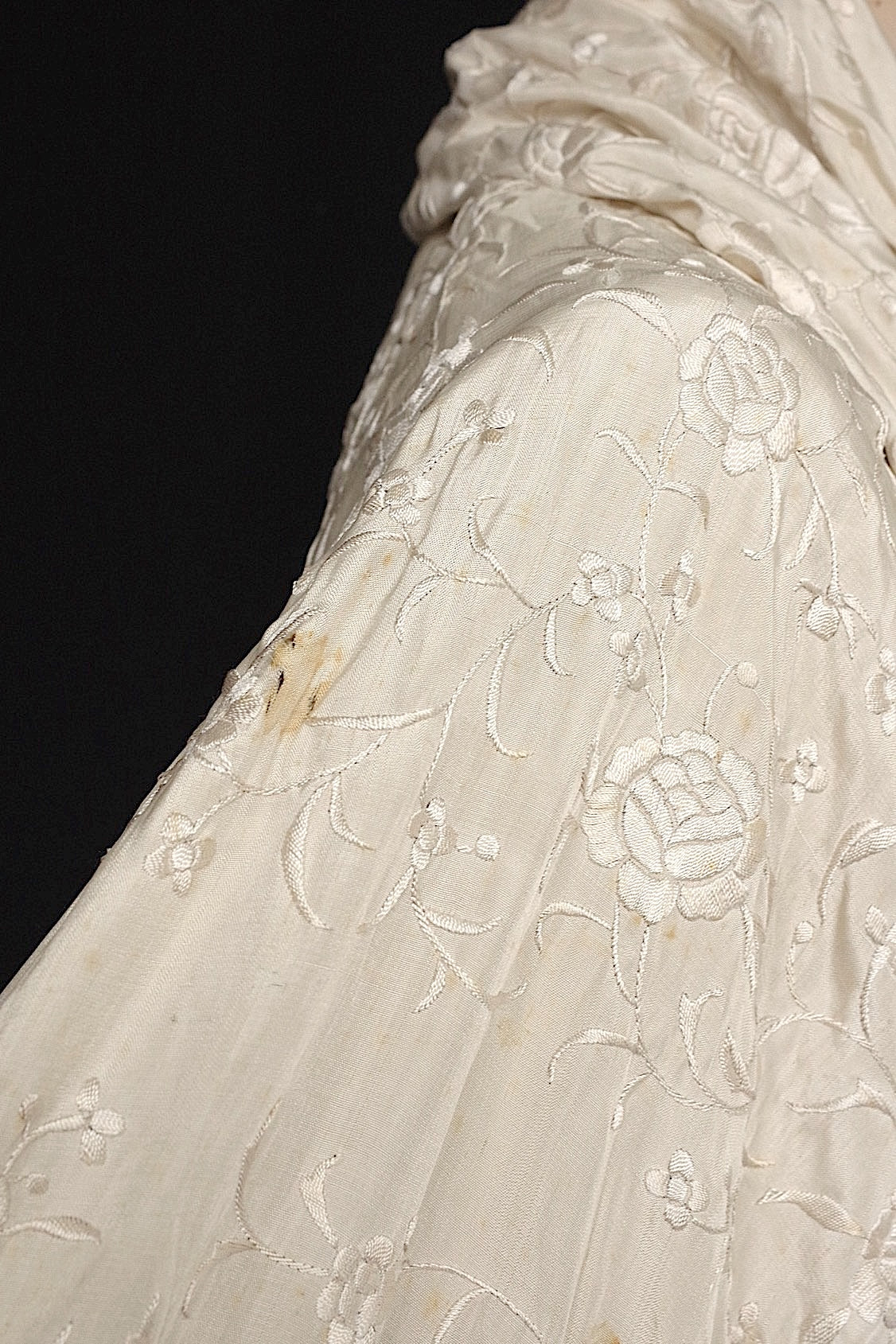 アンティークショール châle antique アンティーク刺繍 ショール2 .FR a l'epoque