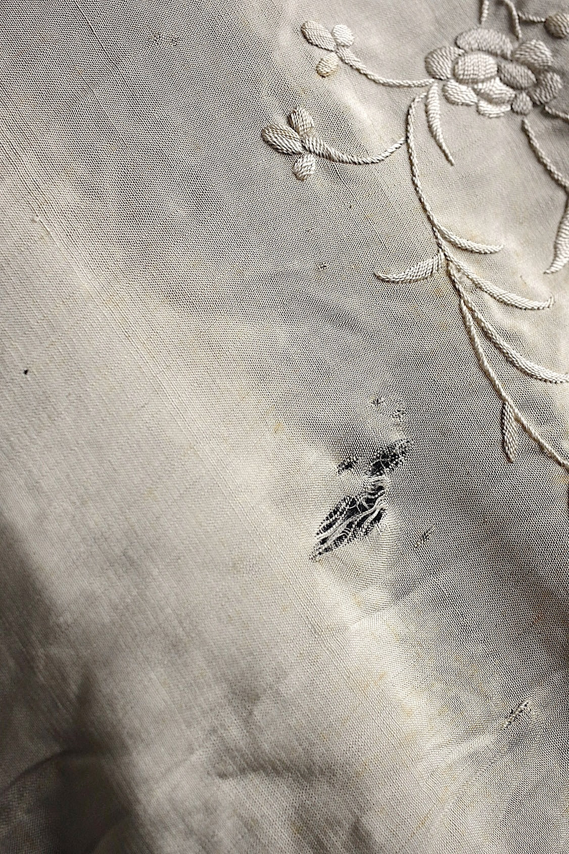 アンティークショール châle antique アンティーク刺繍 ショール2 .FR a l'epoque