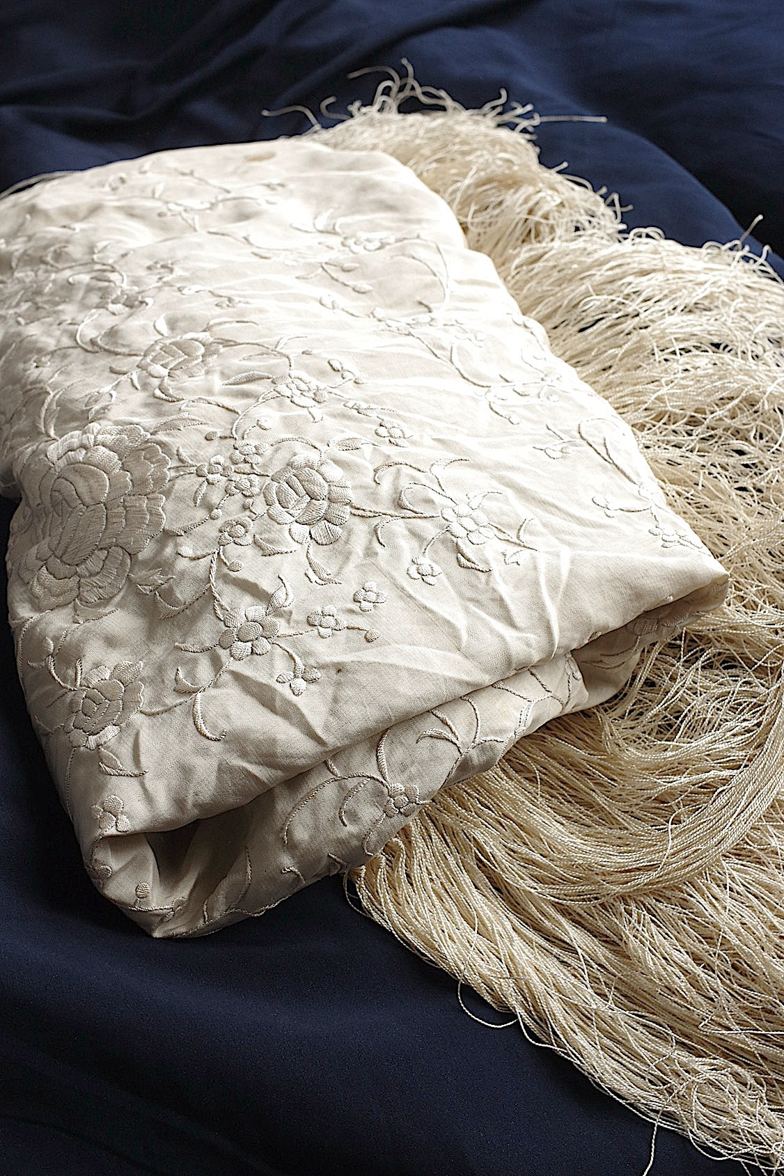 アンティークショール châle antique アンティーク刺繍 ショール2 .FR a l'epoque