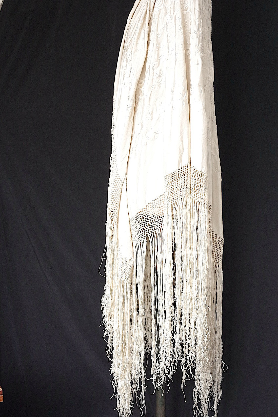 アンティークショール châle antique アンティーク刺繍 ショール2 .FR a l'epoque