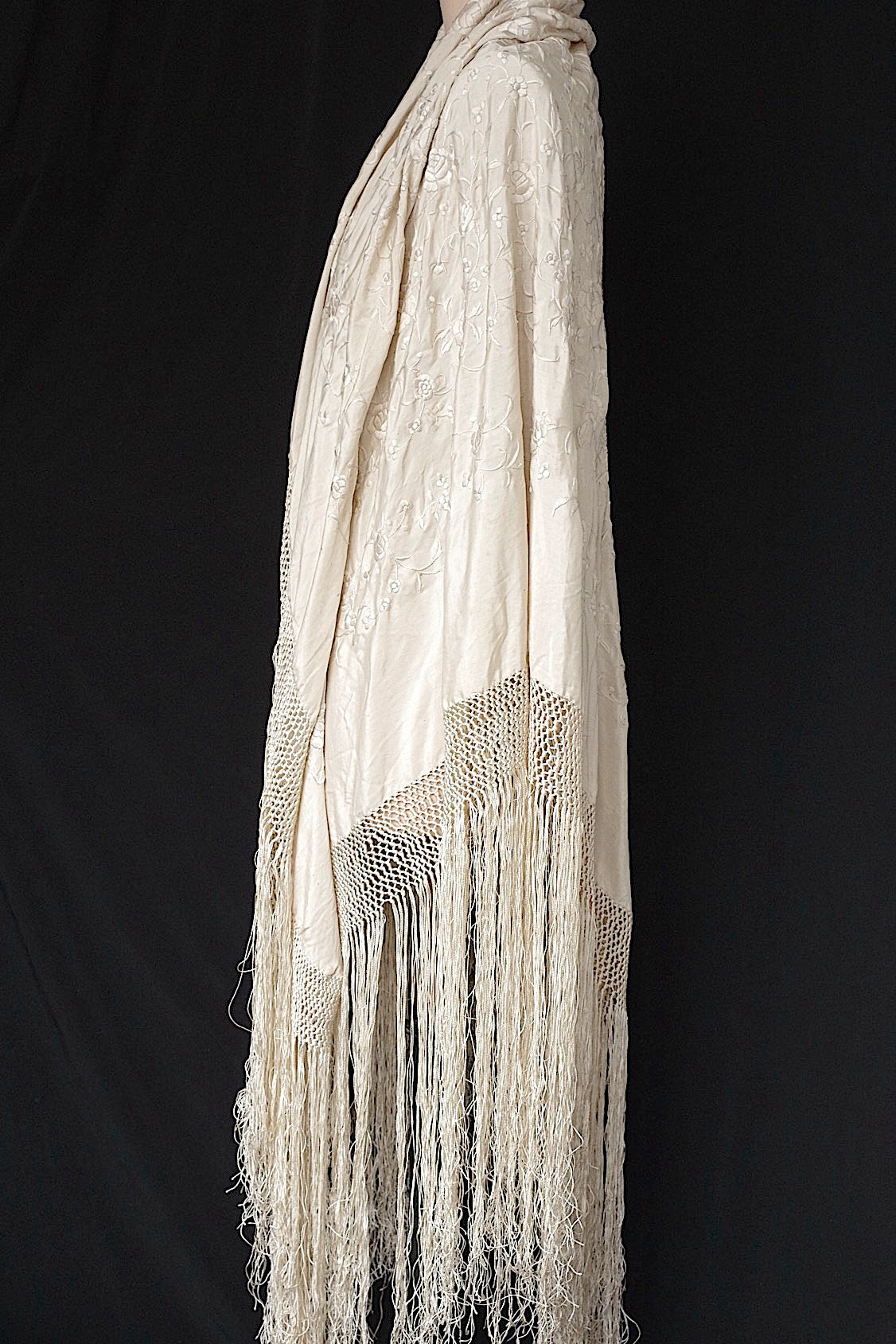 アンティークショール châle antique アンティーク刺繍 ショール2 .FR a l'epoque