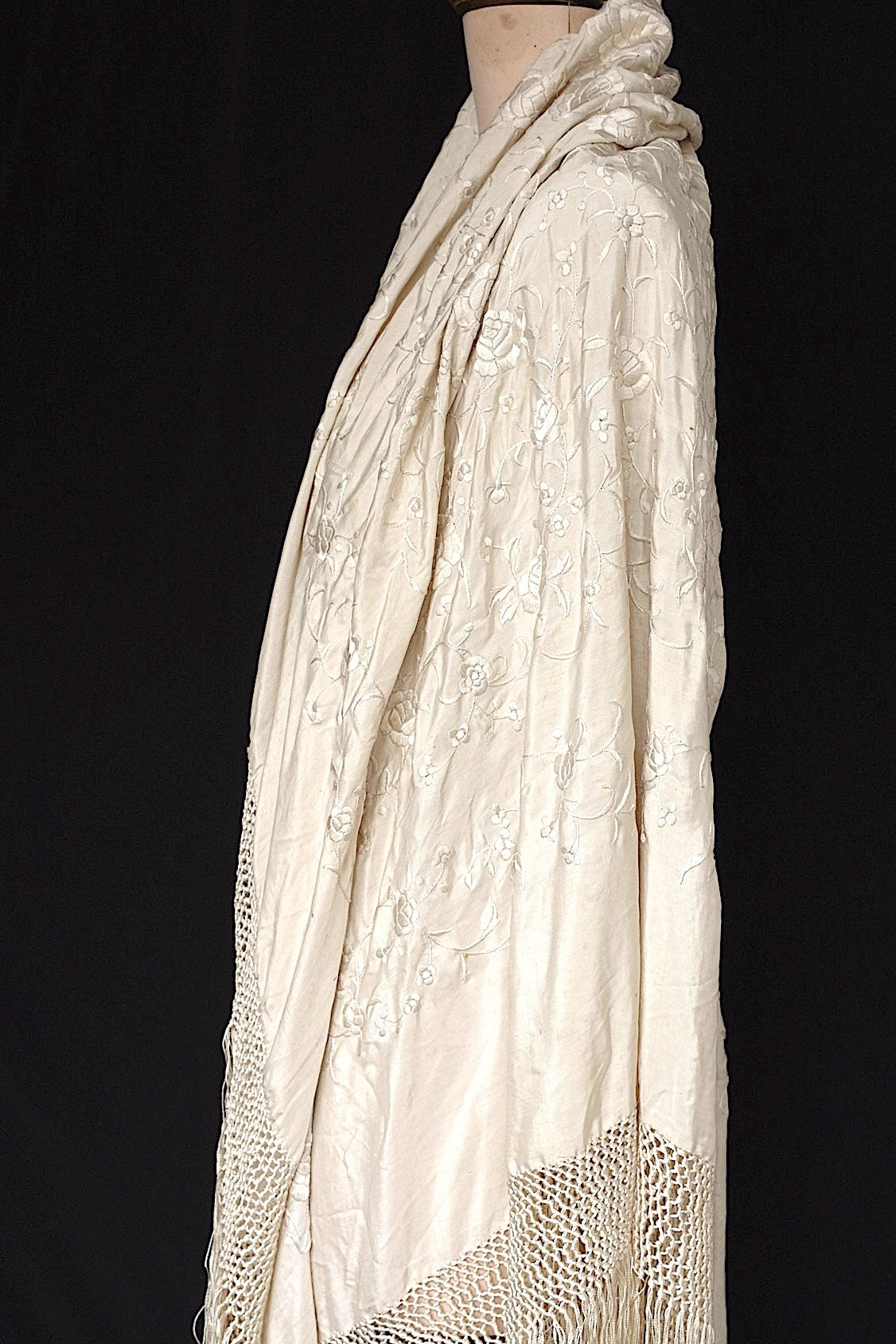 アンティークショール châle antique アンティーク刺繍 ショール2 .FR a l'epoque