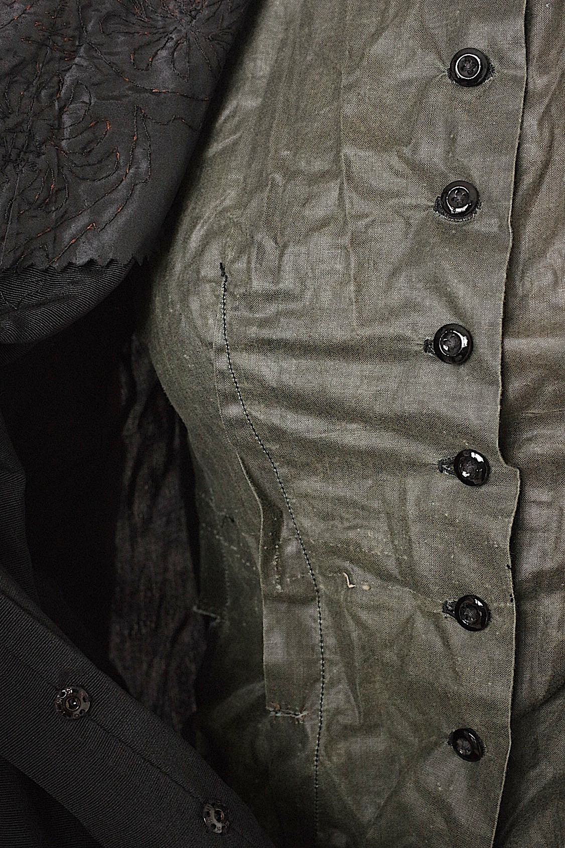 アンティーク古着 vêtement antique アンティークワンピース くろ .FR a l'epoque