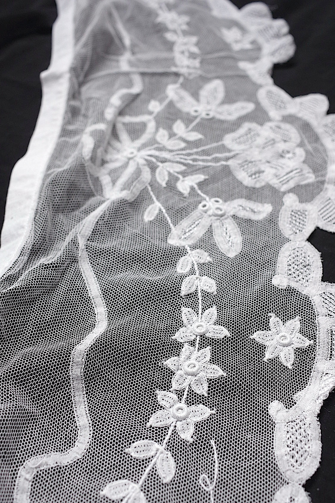 アンティークレース dentelle antique アンティークレース bas d'aube .FR a l'epoque