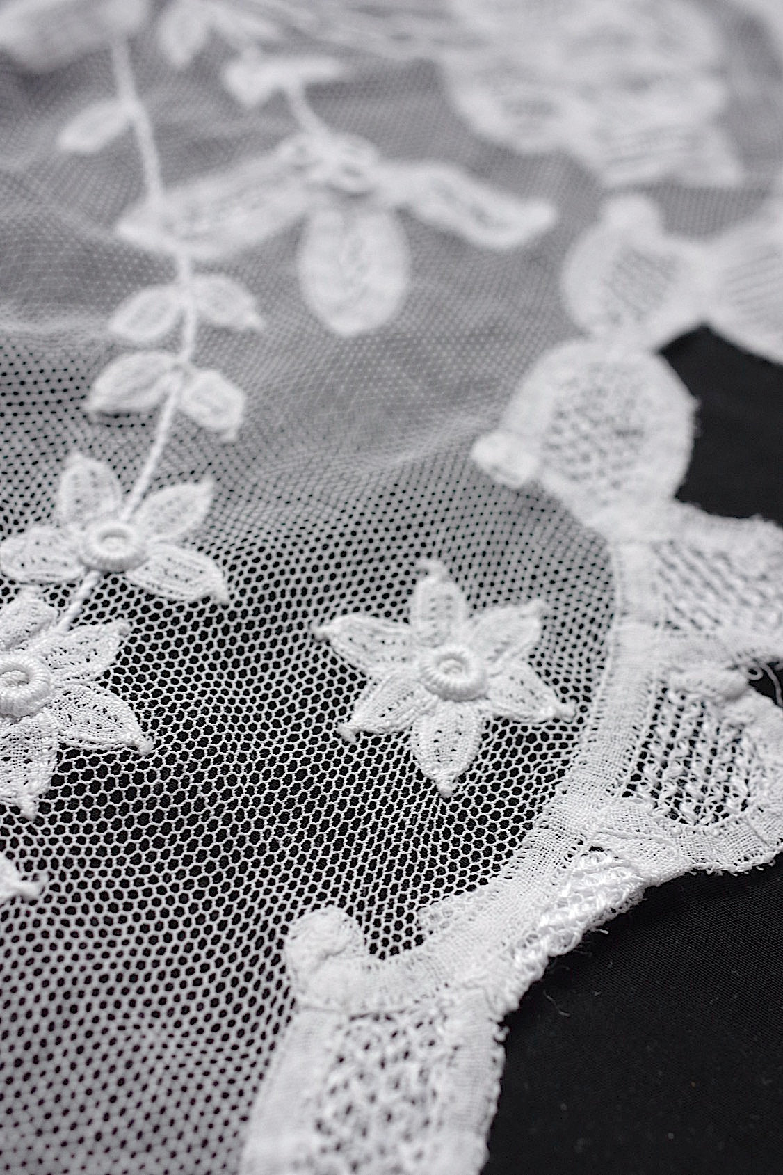 アンティークレース dentelle antique アンティークレース bas d'aube .FR a l'epoque