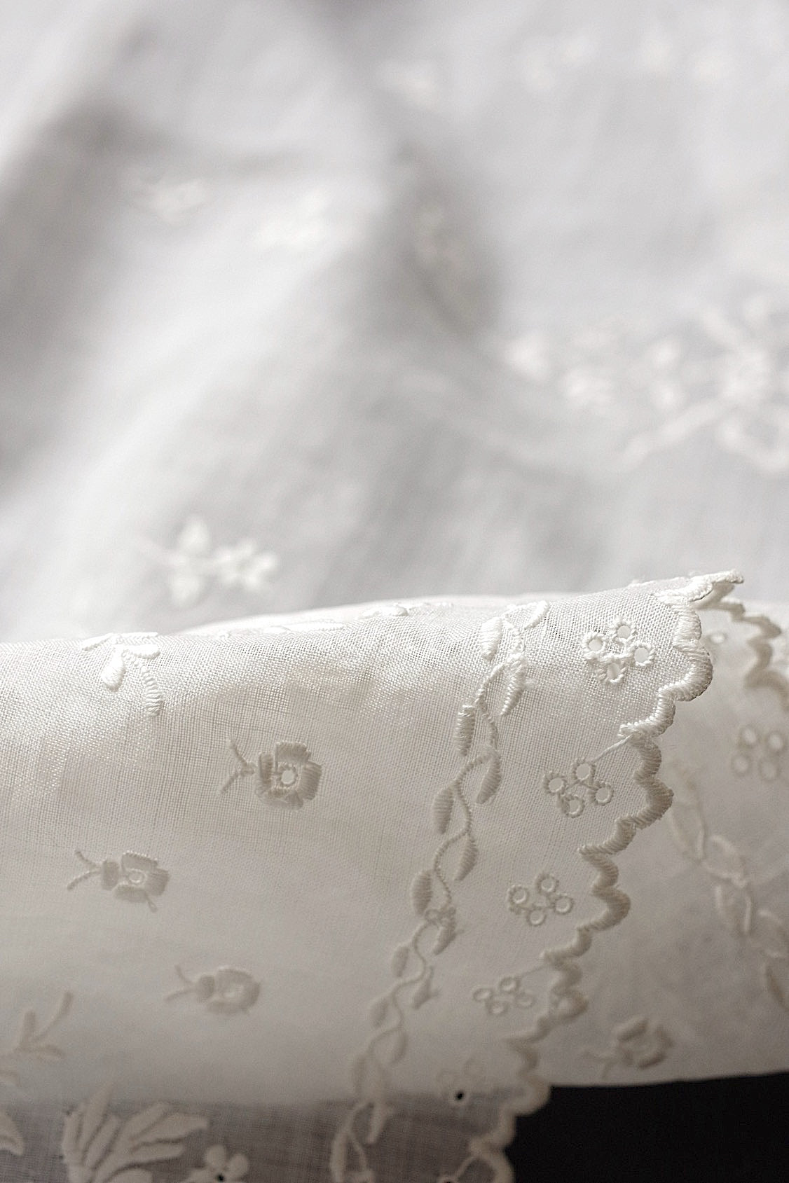 アンティークレース dentelle antique アンティークレース 刺繍ハンカチ ハギレ .FR a l'epoque