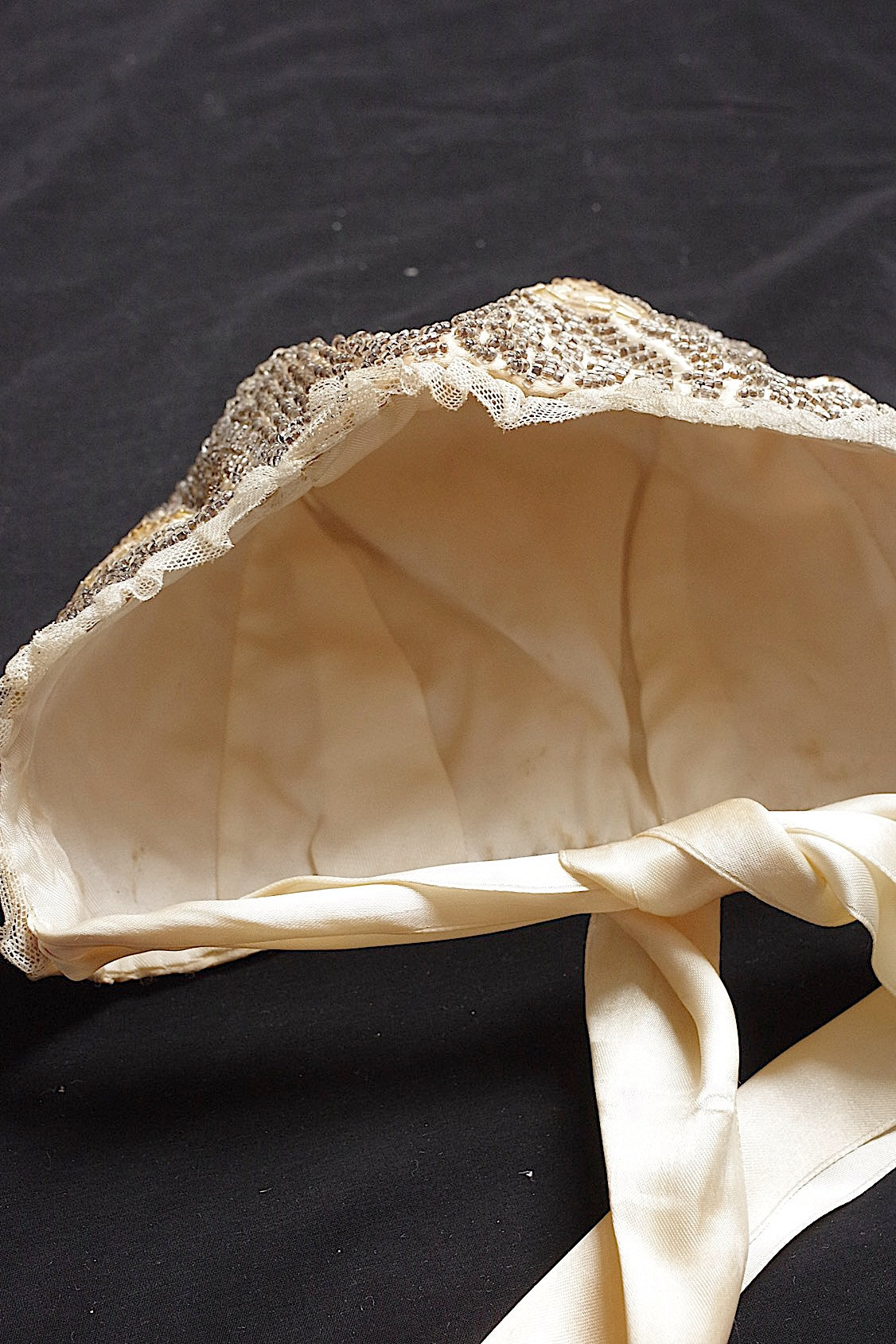 アンティークレース dentelle antique アンティークビーズボネ .FR a l'epoque