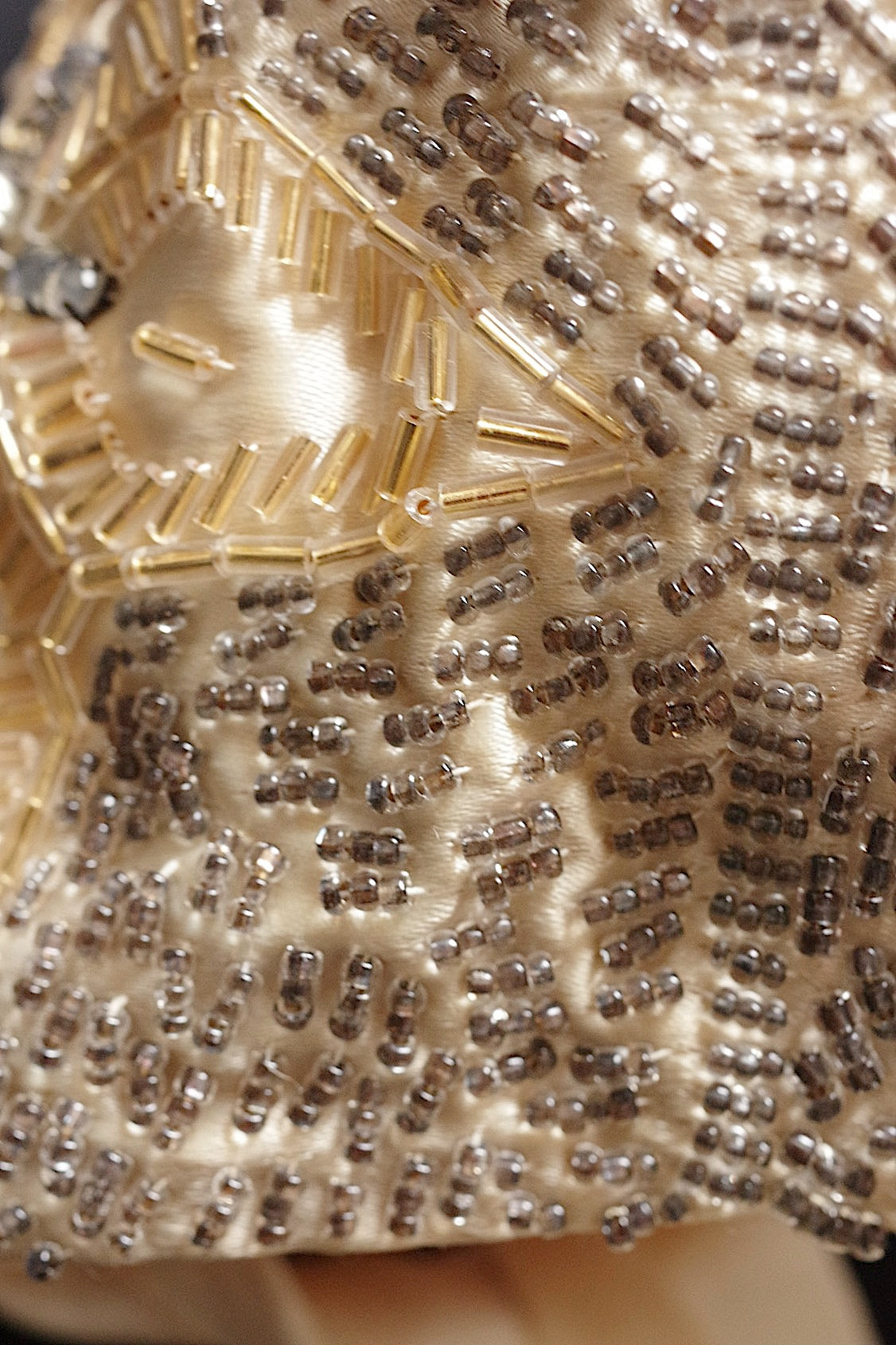 アンティークレース dentelle antique アンティークビーズボネ .FR a l'epoque