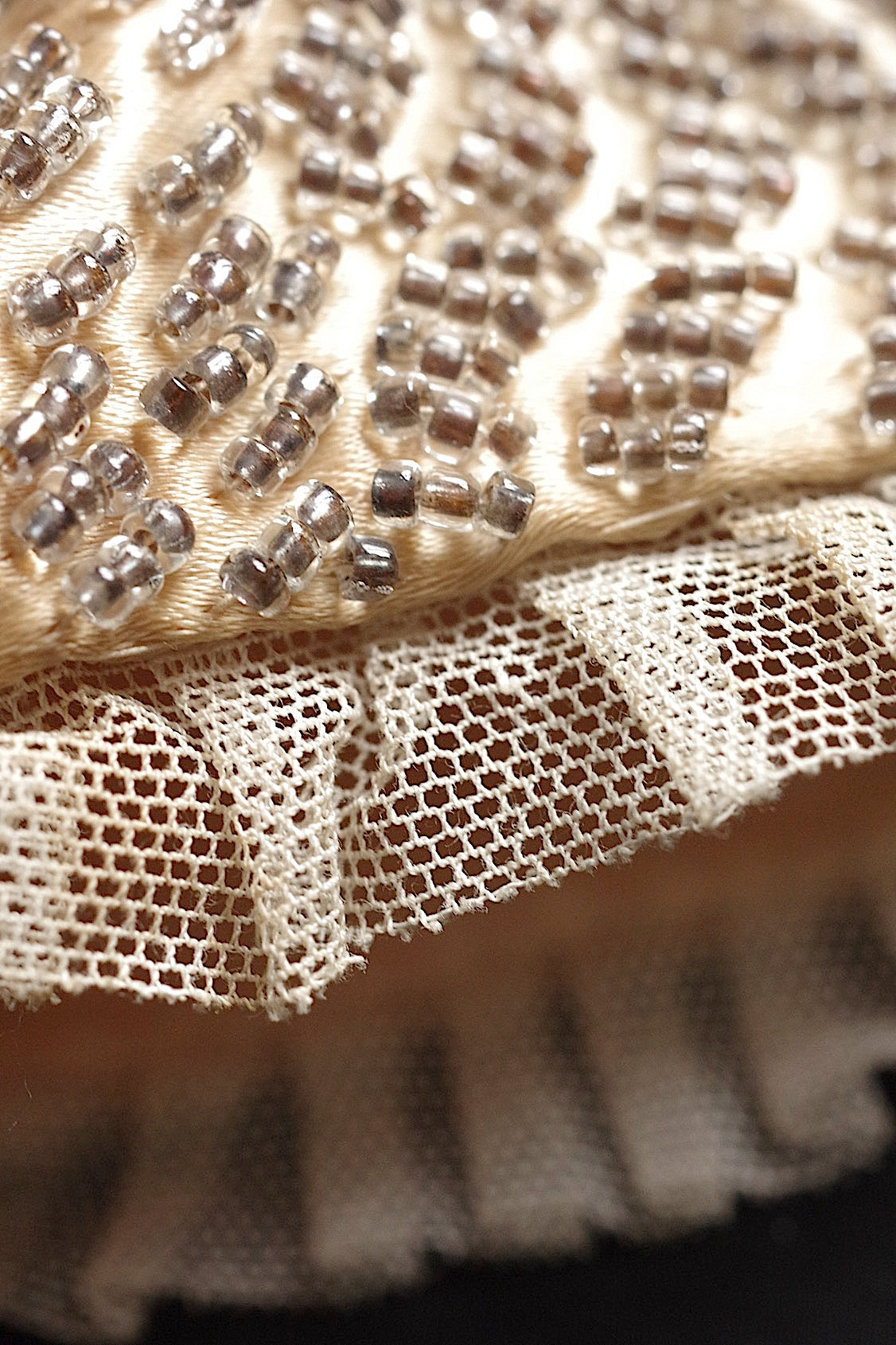 アンティークレース dentelle antique アンティークビーズボネ .FR a l'epoque