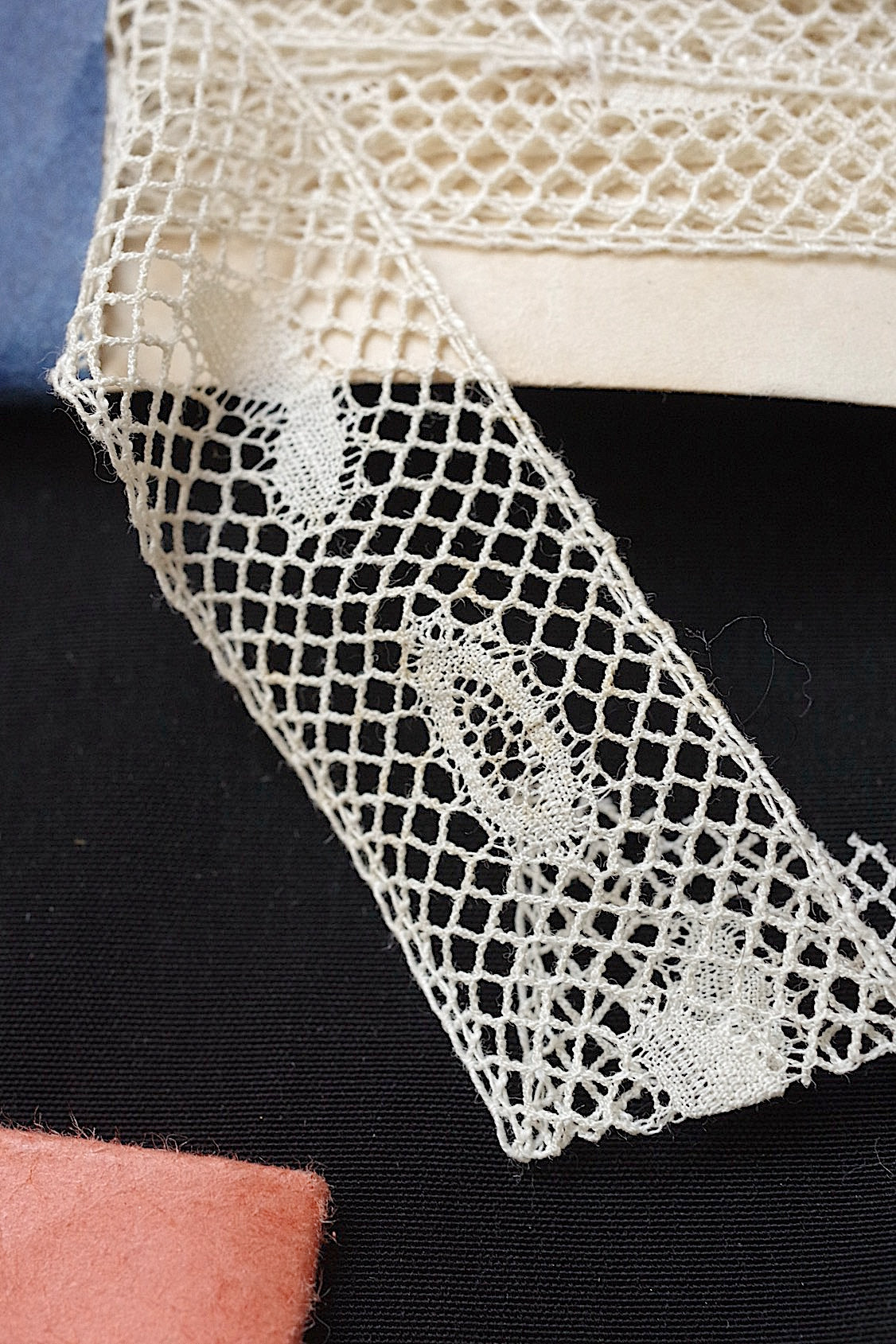 アンティークレース dentelle antique アンティークレース 2種 .FR a l'epoque