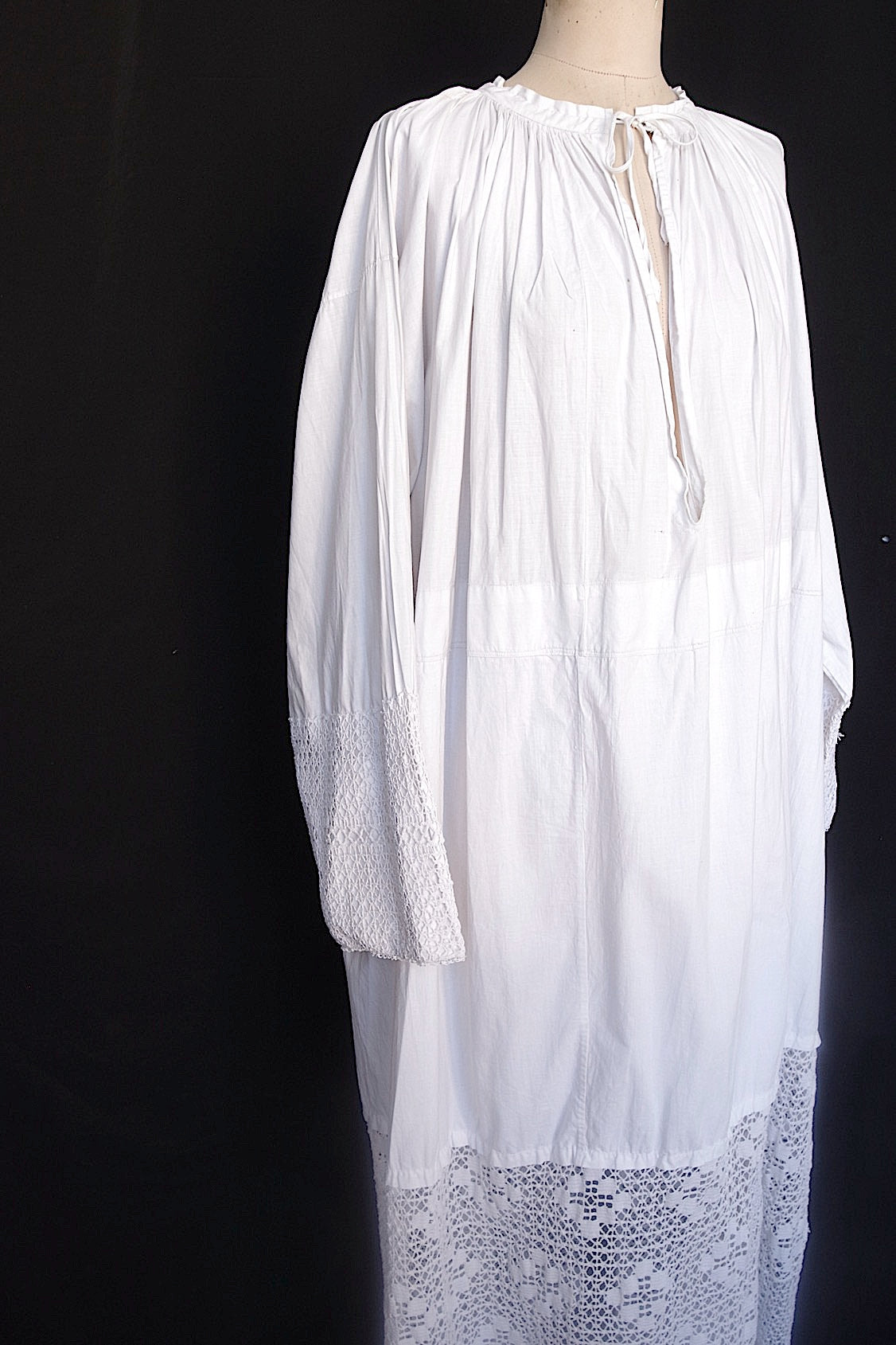 アンティーク古着 vêtement antique アンティーク教会チュニック aube1 .FR a l'epoque