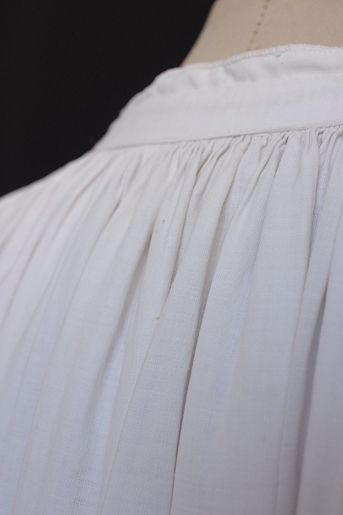 アンティーク古着 vêtement antique アンティーク教会チュニック aube1 .FR a l'epoque