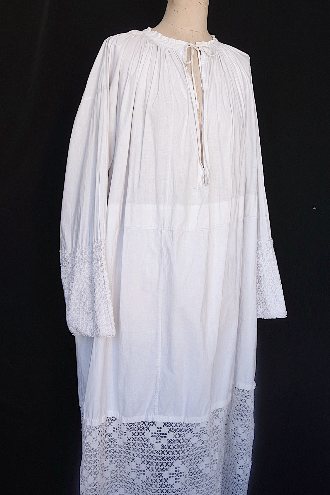 アンティーク古着 vêtement antique アンティーク教会チュニック aube1 .FR a l'epoque