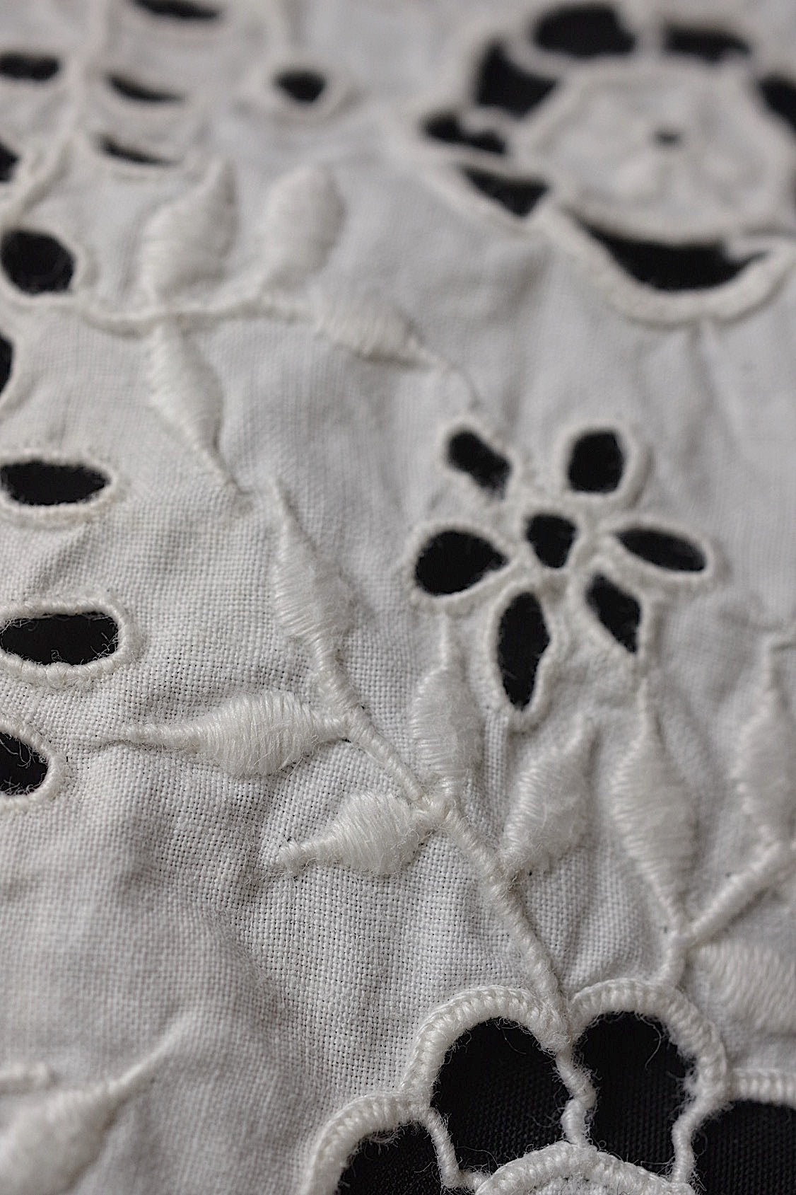 アンティークレース dentelle antique アンティーク刺繍 ハギレ1 .FR a l'epoque