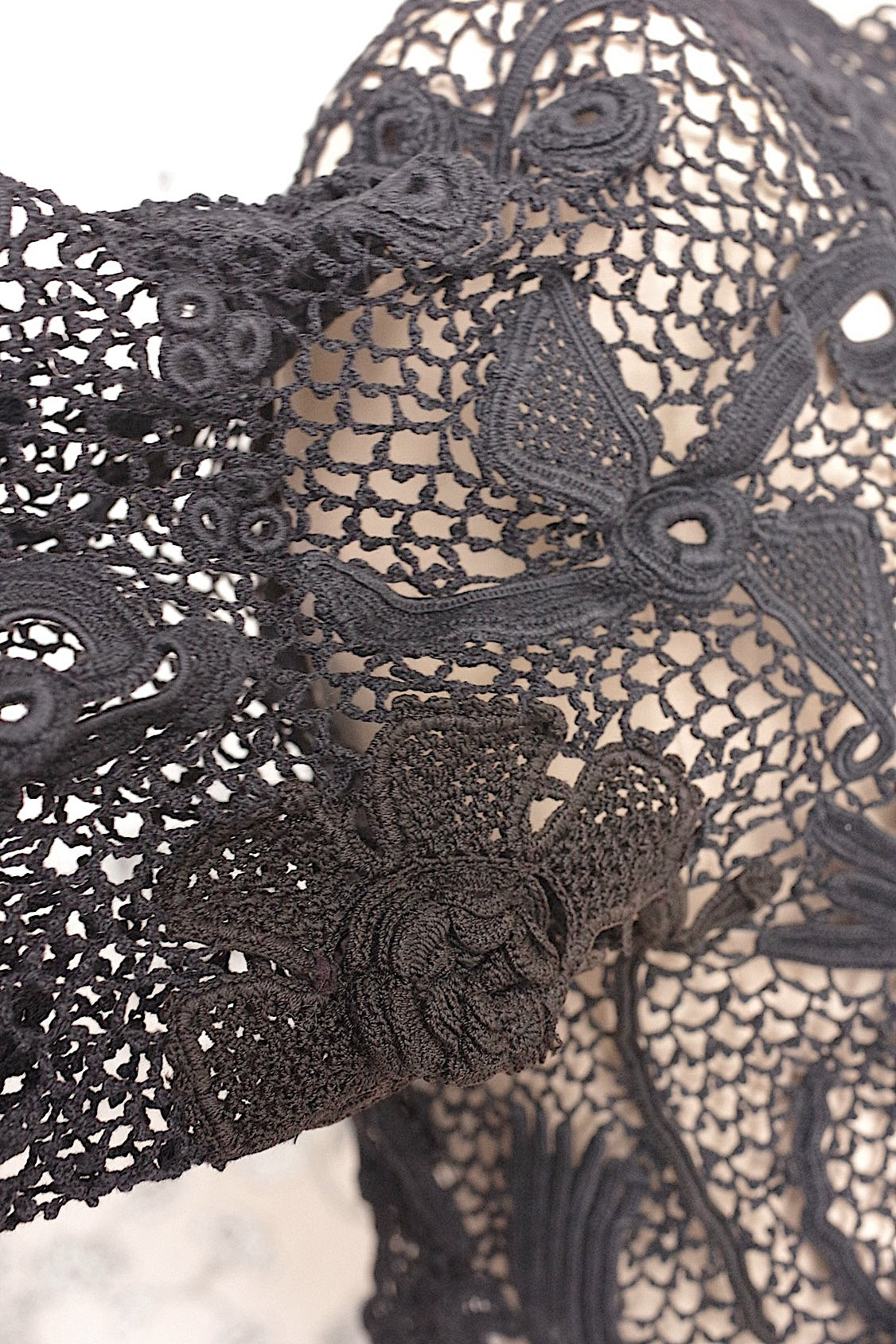 アンティーク古着 vêtement antique アンティーククロシェ ジレ くろ .FR a l'epoque