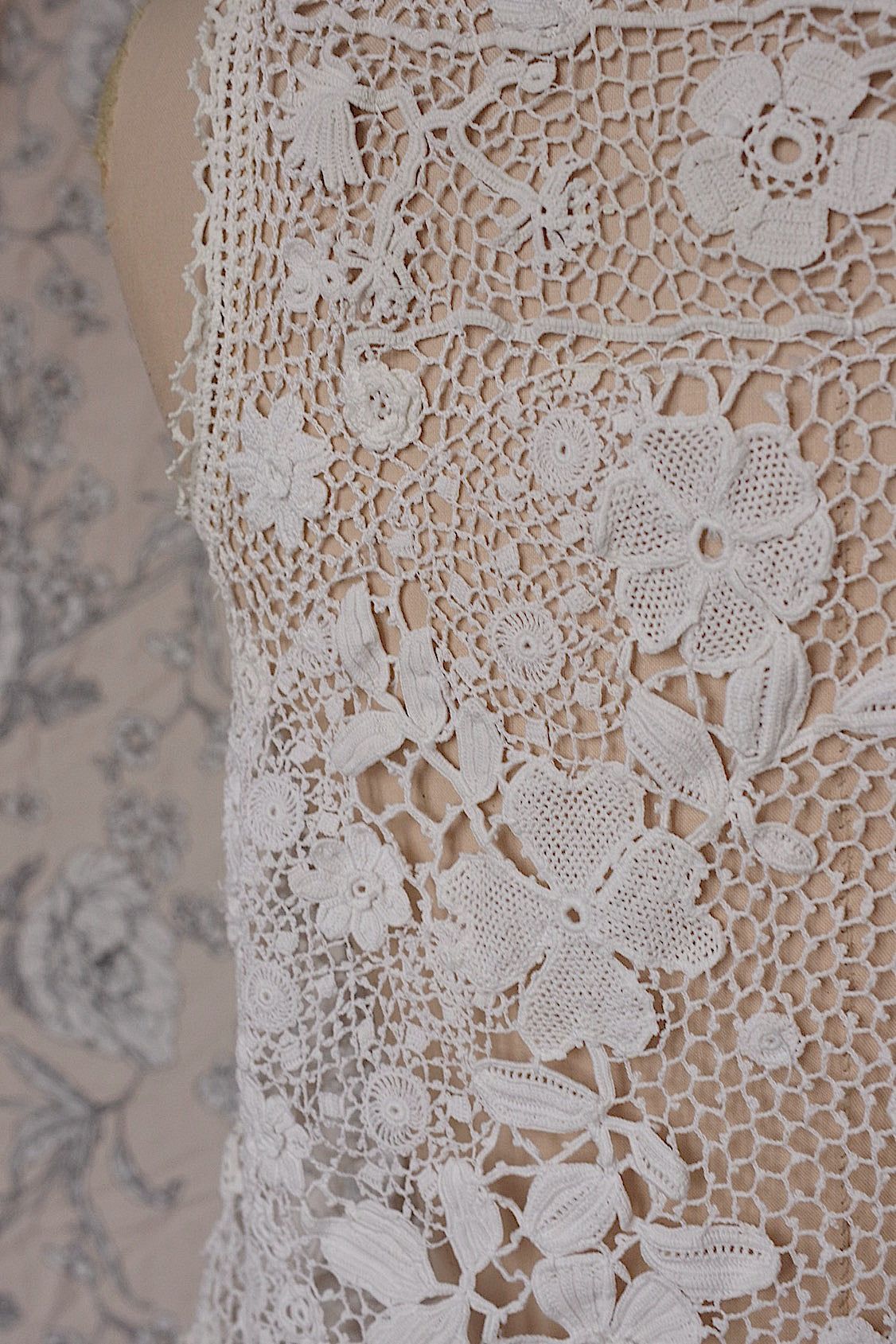 アンティーク古着 vêtement antique アンティーククロシェ ジレ しろ .FR a l'epoque