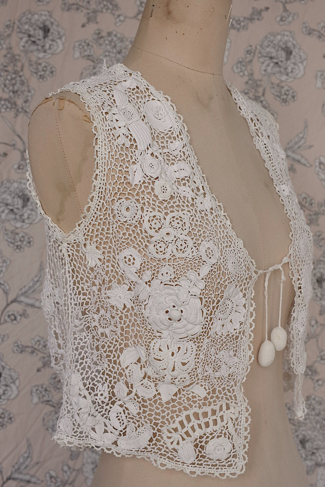 アンティーク古着 vêtement antique アンティーククロシェ ジレ しろ .FR a l'epoque