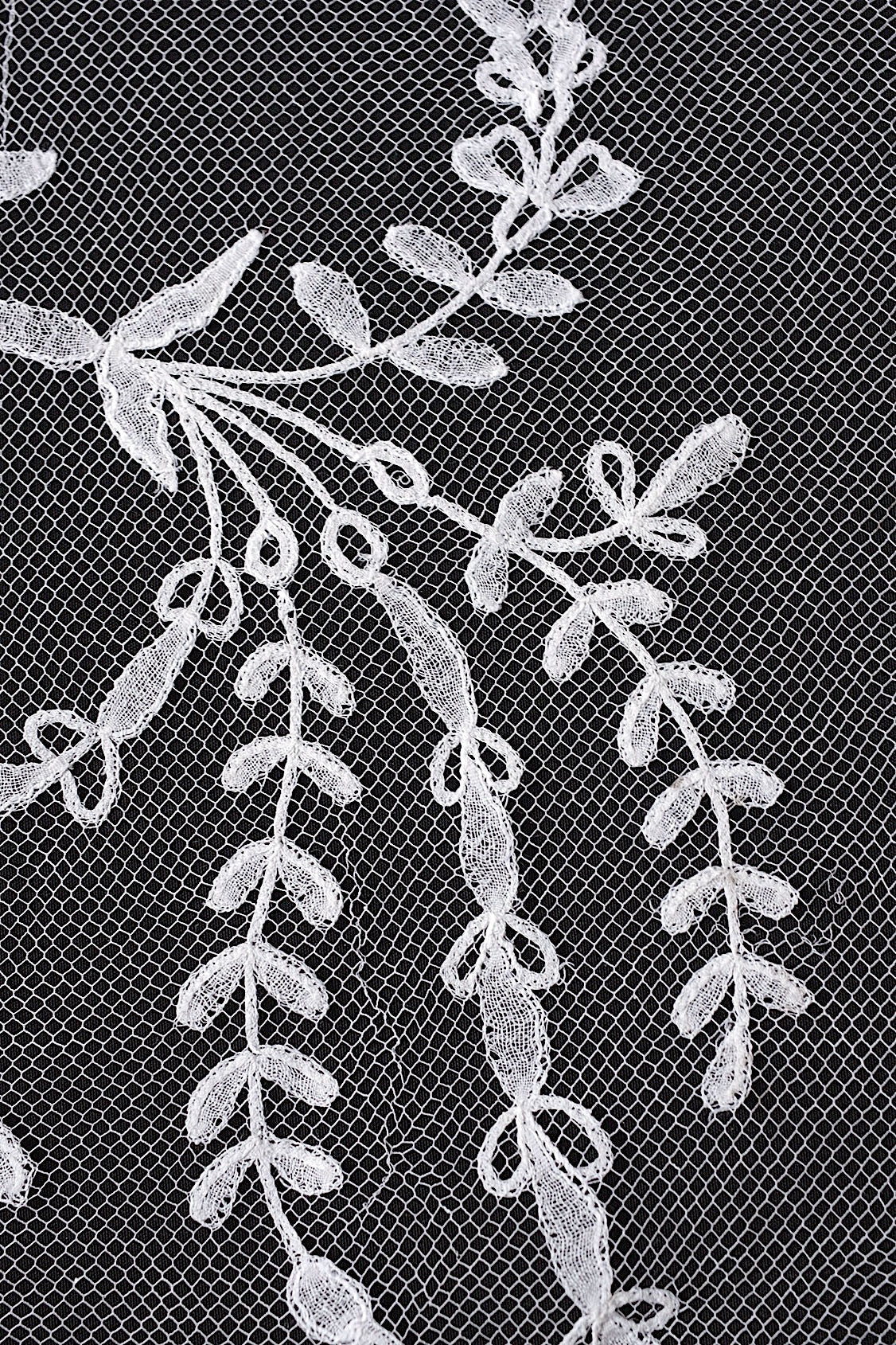 アンティークレース dentelle antique アンティークレース アプリカッションアングレテール123cm .FR a l'epoque