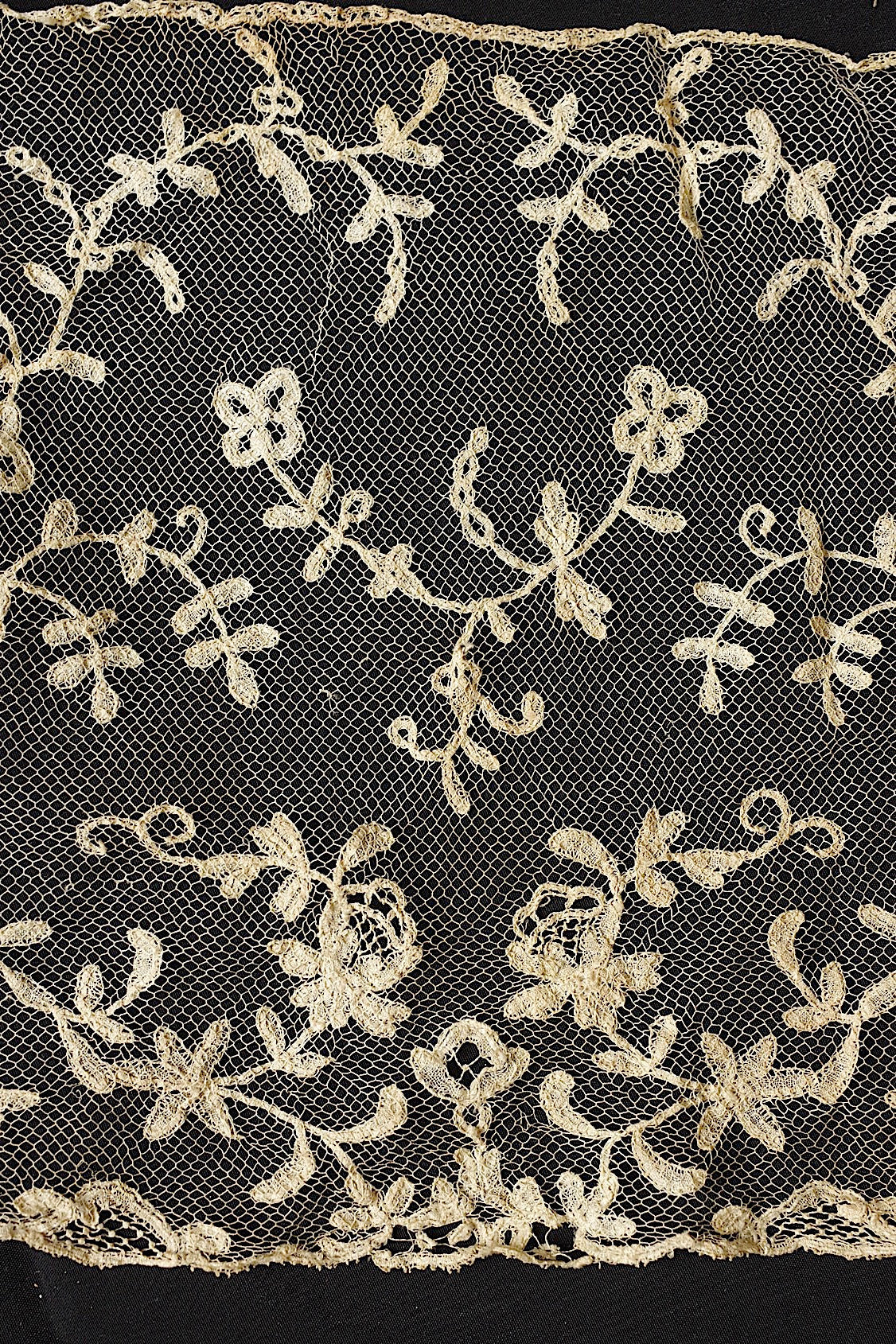 アンティークレース dentelle antique アンティークレース 曲線 カフス .FR a l'epoque