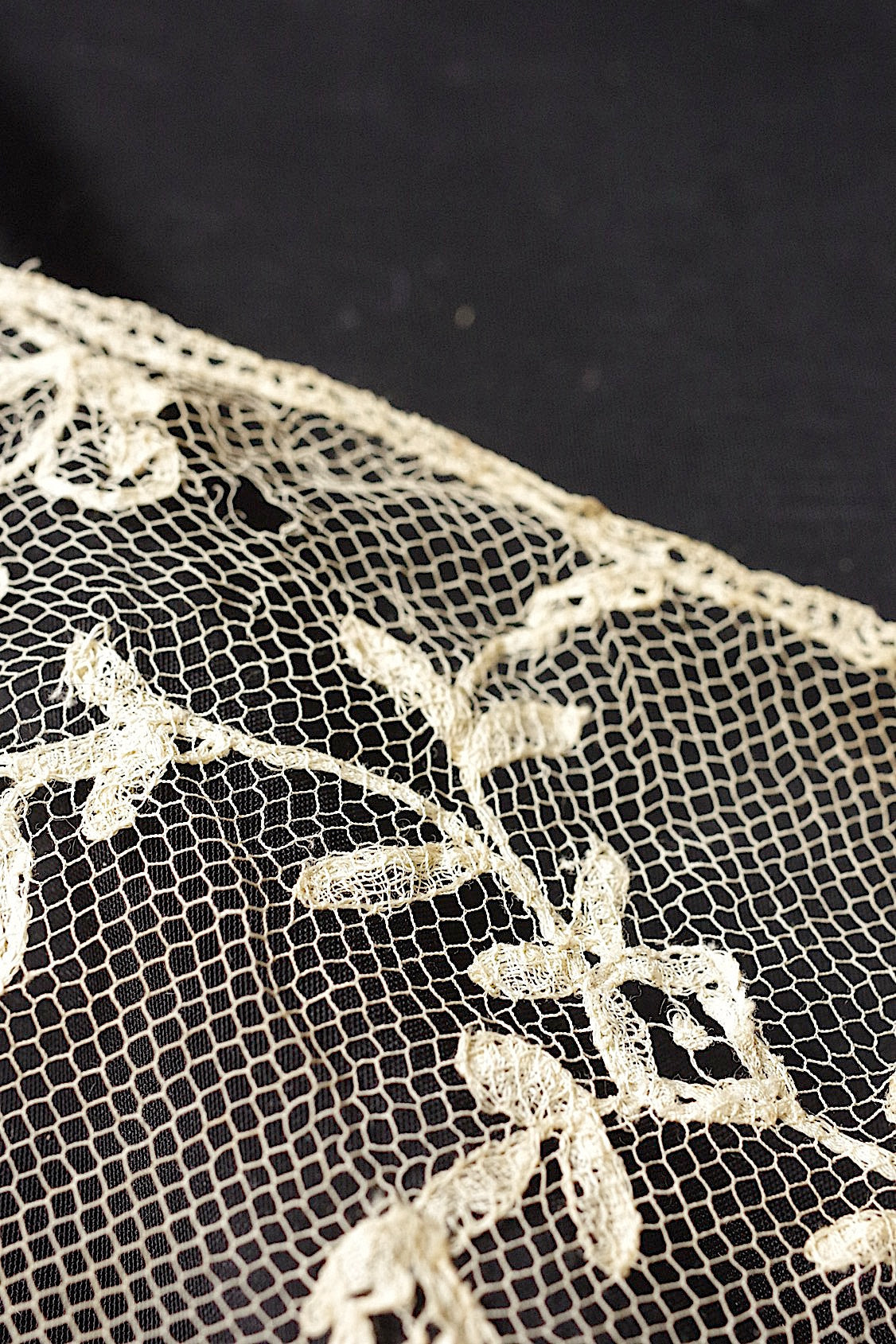 アンティークレース dentelle antique アンティークレース 曲線 カフス .FR a l'epoque