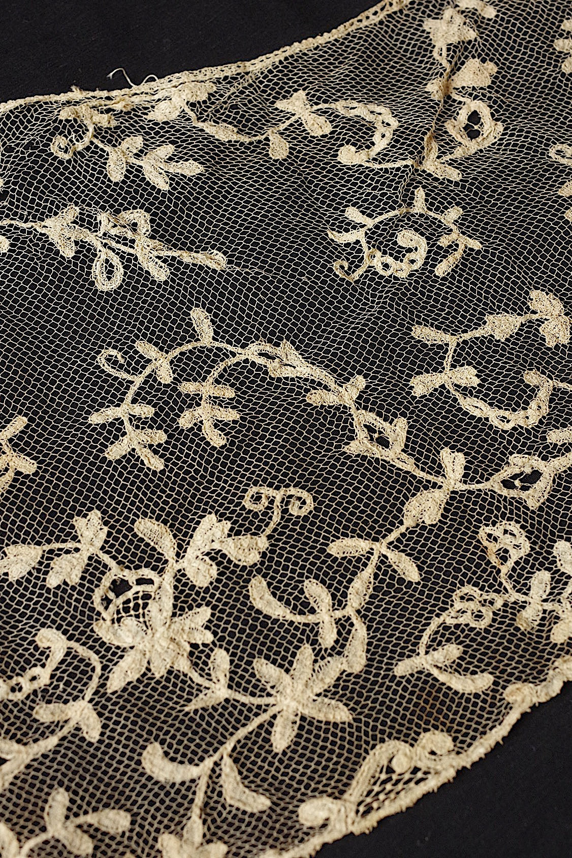 アンティークレース dentelle antique アンティークレース 曲線 カフス .FR a l'epoque