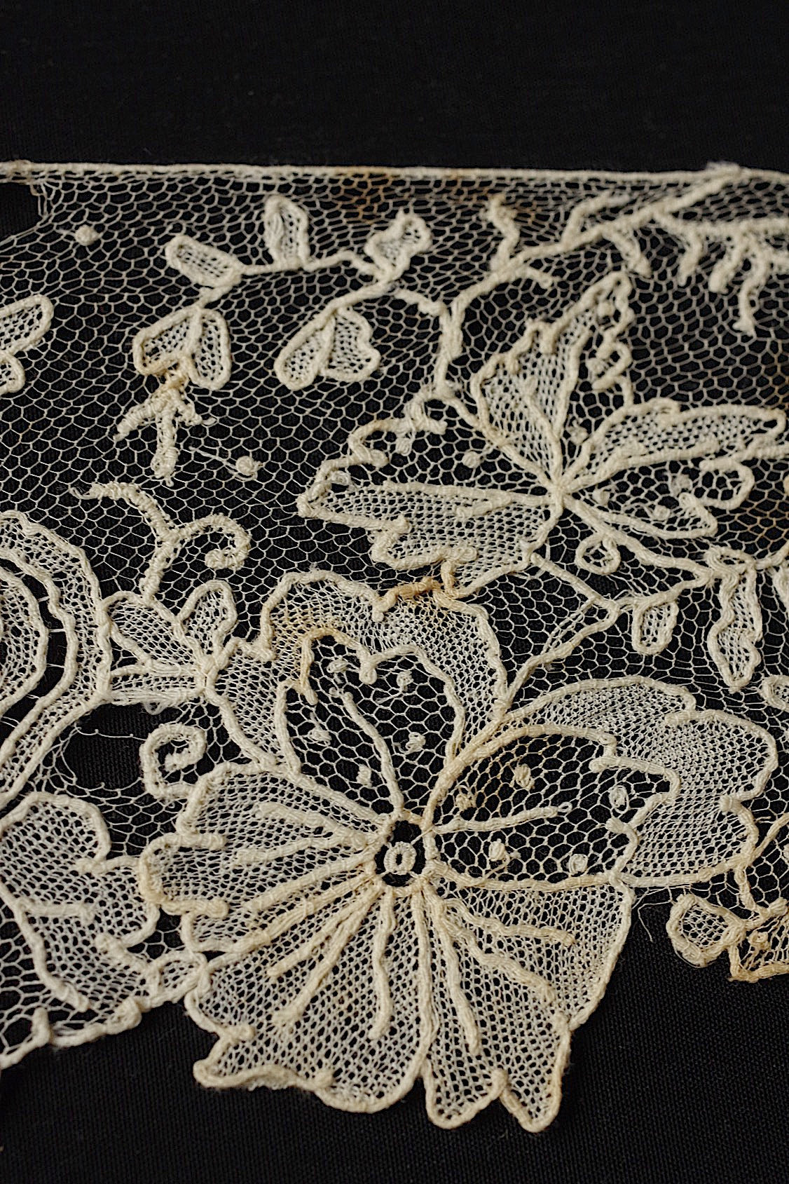 アンティークレース dentelle antique アンティークレース ブリュクセルレース  .FR a l'epoque