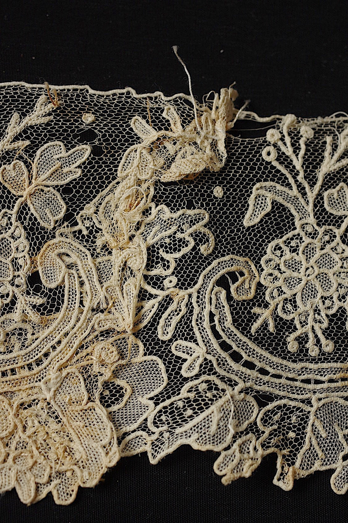 アンティークレース dentelle antique アンティークレース ブリュクセルレース  .FR a l'epoque