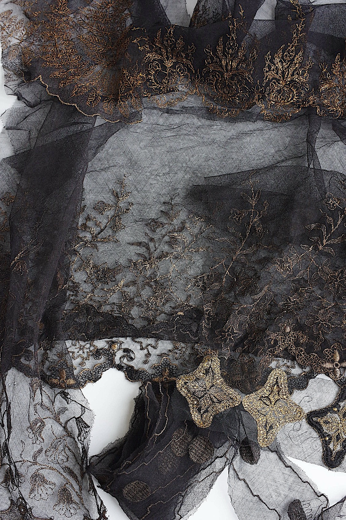 アンティークレース