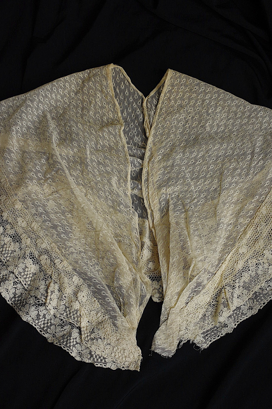 アンティークレース dentelle antique アンティークレース 襟24 .FR a l'epoque