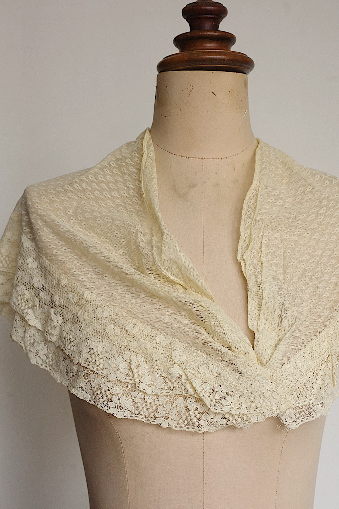 アンティークレース dentelle antique アンティークレース 襟24 .FR a l'epoque