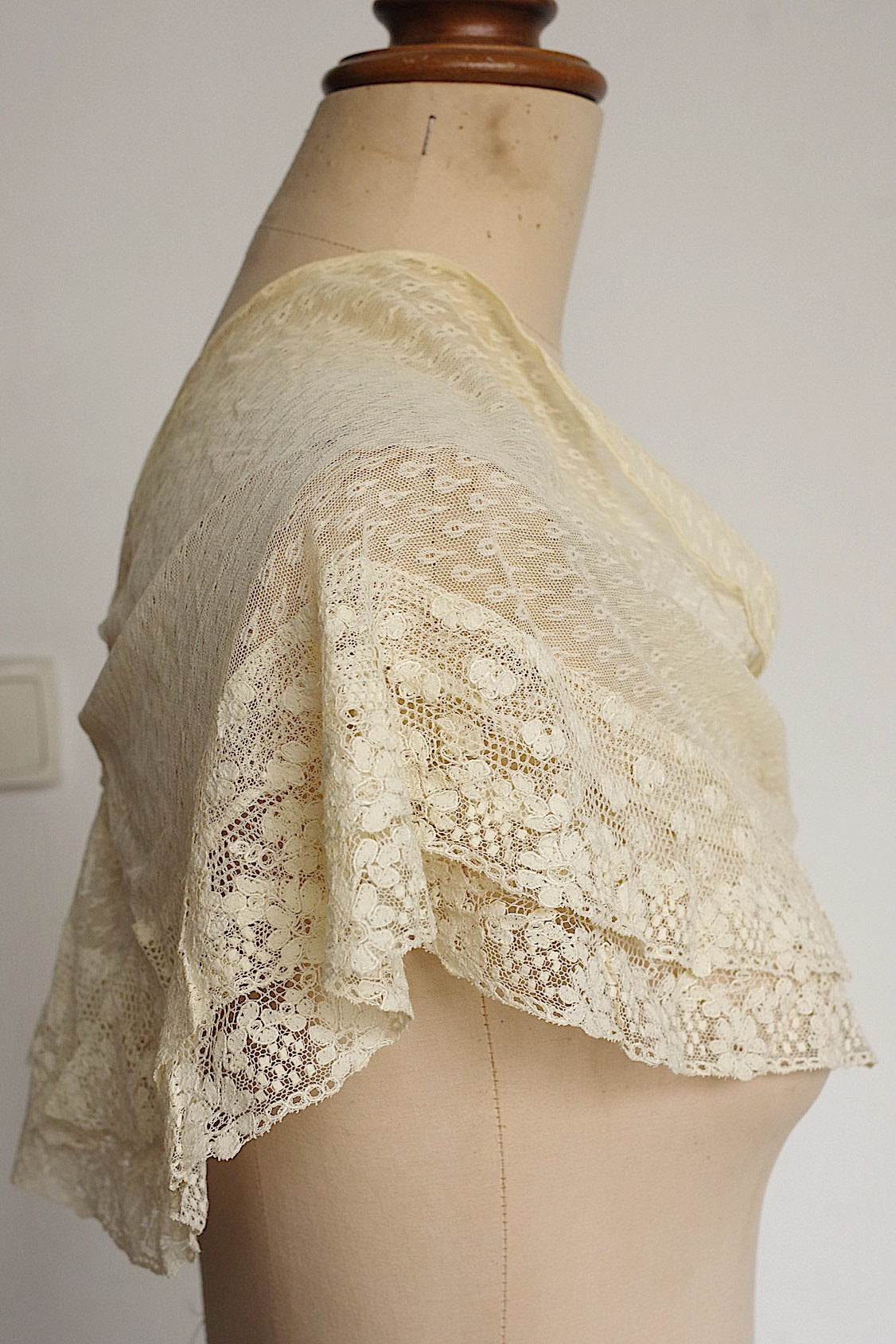 アンティークレース dentelle antique アンティークレース 襟24 .FR a l'epoque