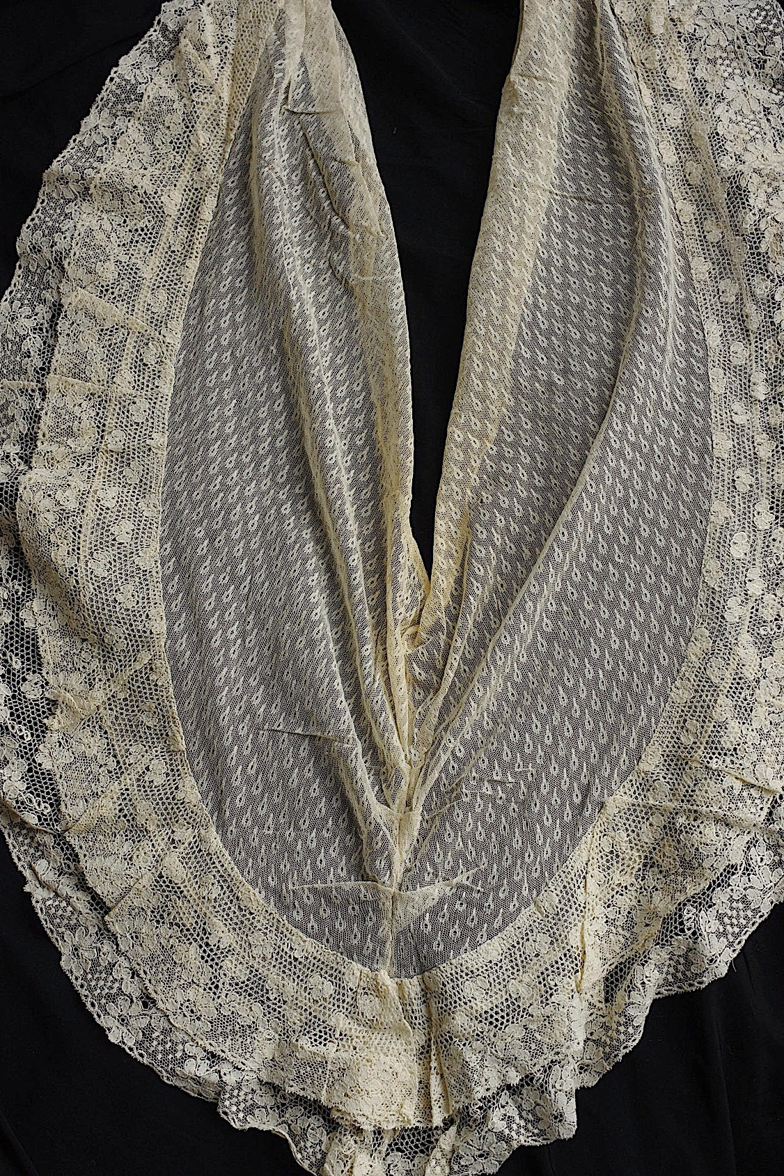 アンティークレース dentelle antique アンティークレース 襟24 .FR a l'epoque