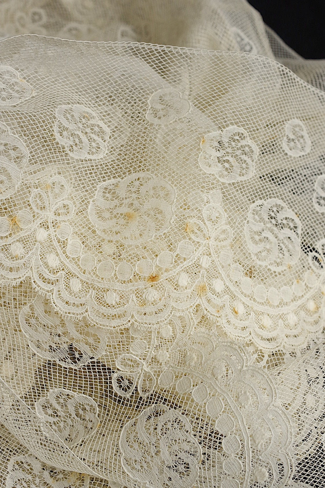 アンティークレース dentelle antique アンティークレース par 2m .FR a l'epoque