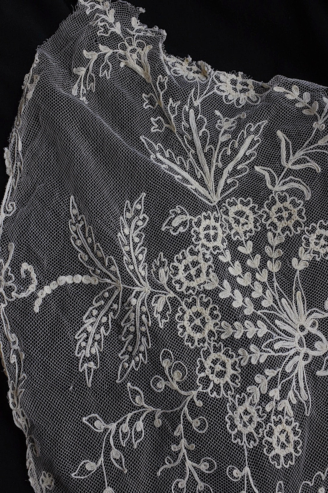 アンティークレース dentelle antique アンティークレース 素材用 ハギレ .FR a l'epoque