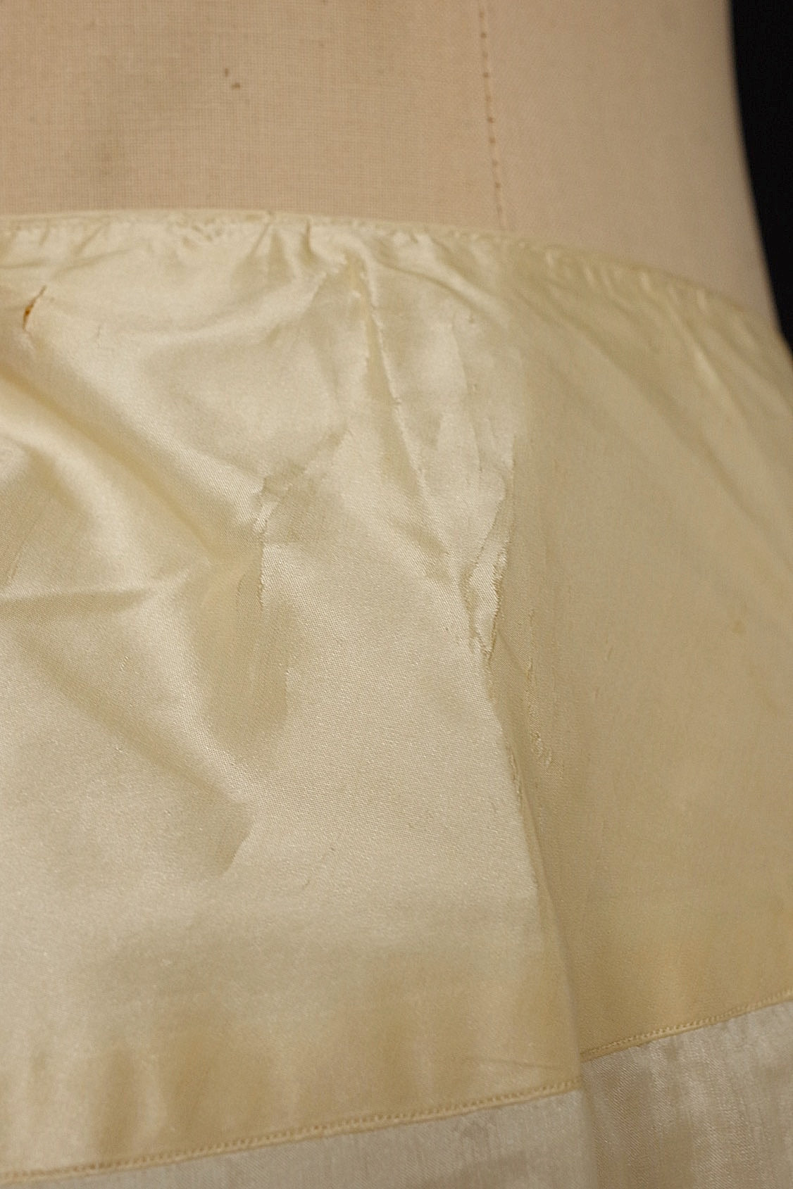 アンティーク古着 vêtement antiqueアンティークスカート .FR a l'epoque