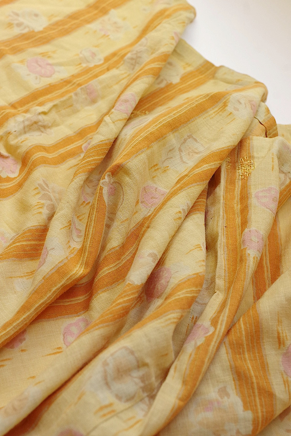 アンティーク生地 mercrie antique tissu .FR a l'epoque