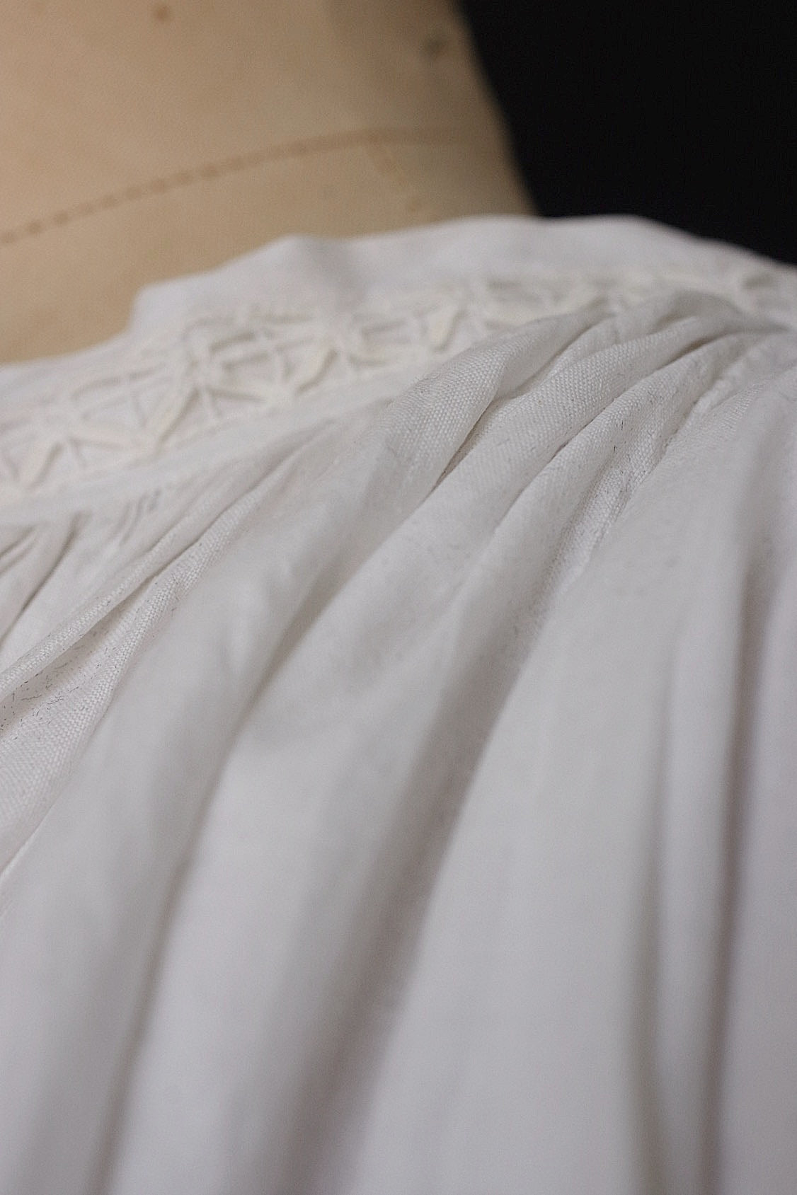 アンティーク 教会チュニック vetement antique l'aube 2 .FR a l'epoque