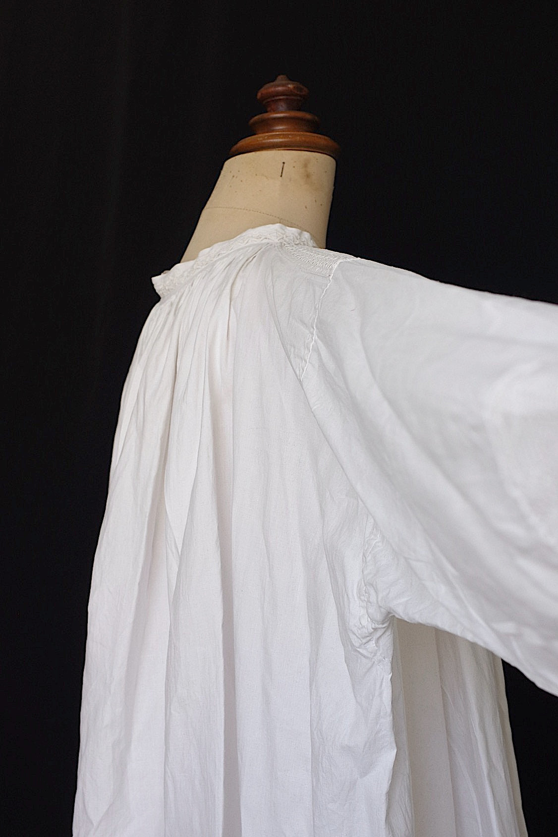 アンティーク 教会チュニック vetement antique l'aube 2 .FR a l'epoque