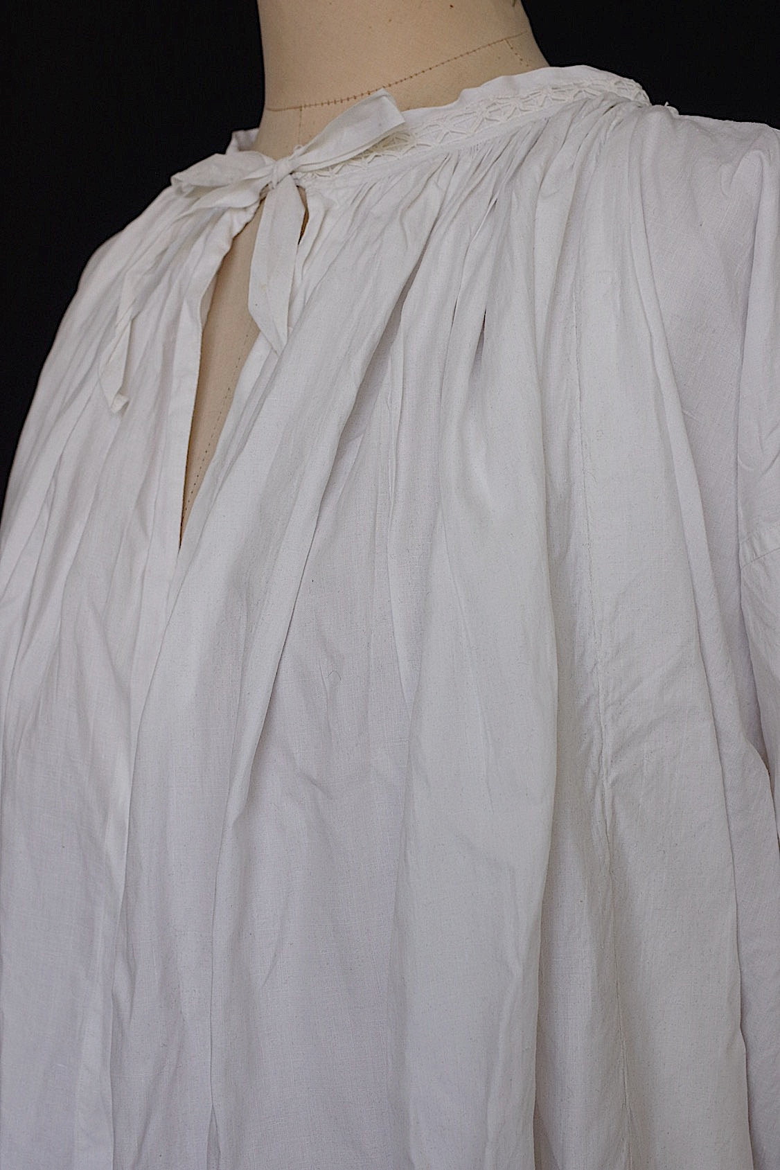 アンティーク 教会チュニック vetement antique l'aube 2 .FR a l'epoque