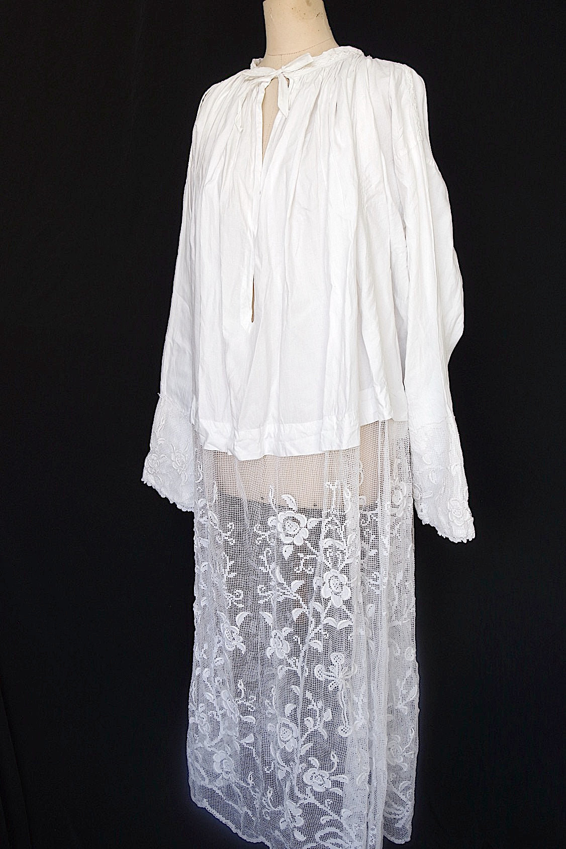 アンティーク 教会チュニック vetement antique l'aube 2 .FR a l'epoque