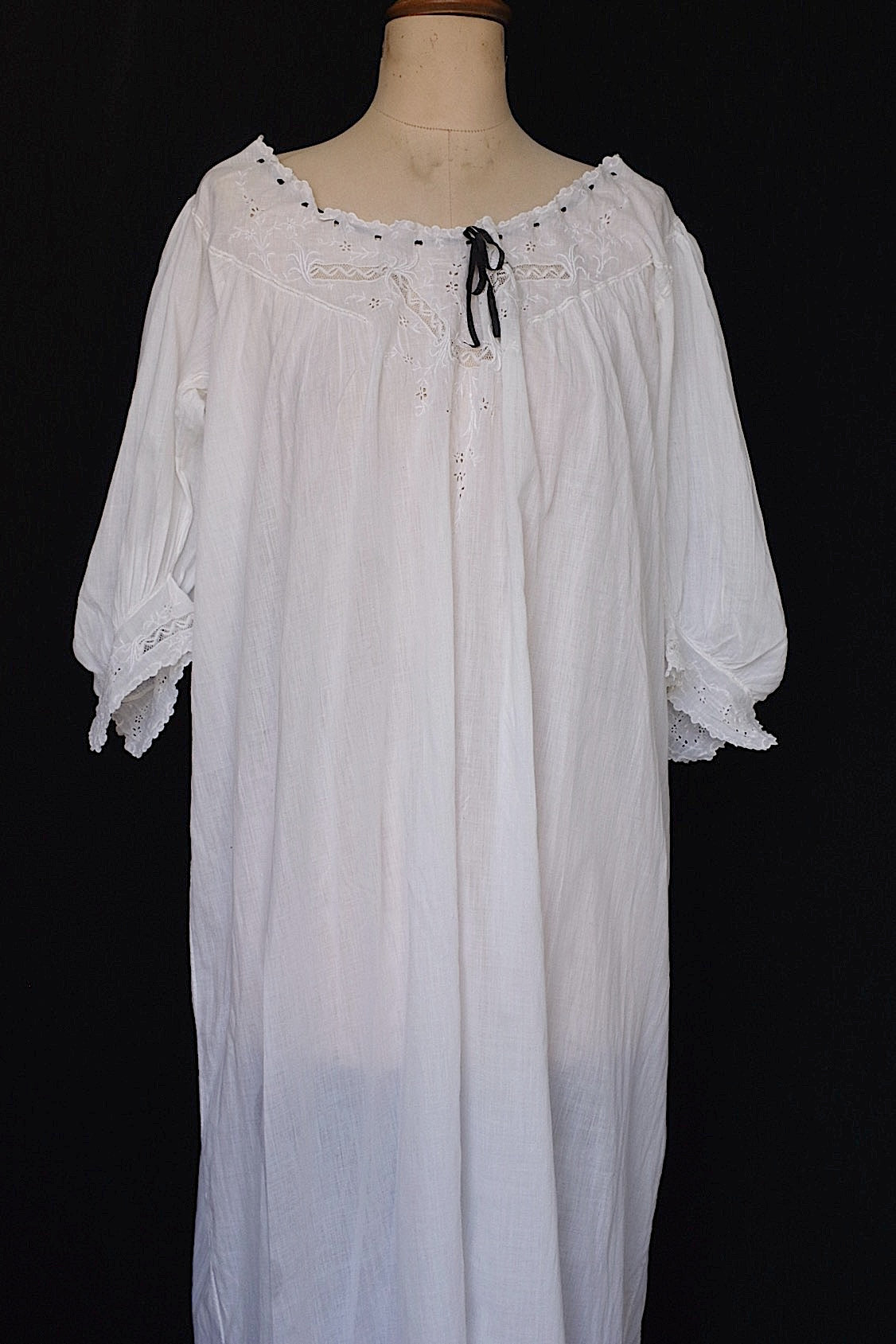 アンティーク ワンピース vetement antique robe de chambre 1 .FR a l'epoque